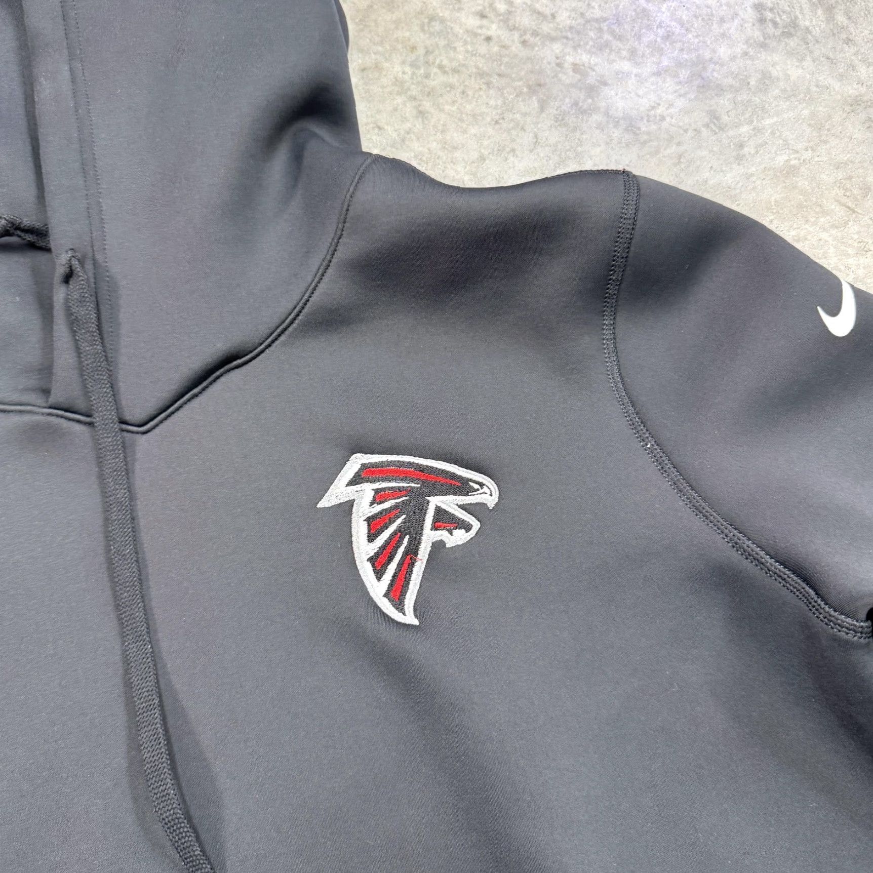 Nike Nike Atlanta Falcons Hoodie Mens L NFL Football Pullover Black Embroidered Logo Sportswear Pullover Fans Mens Size US L / EU 52-54 / 3 - 4 Thumbnail