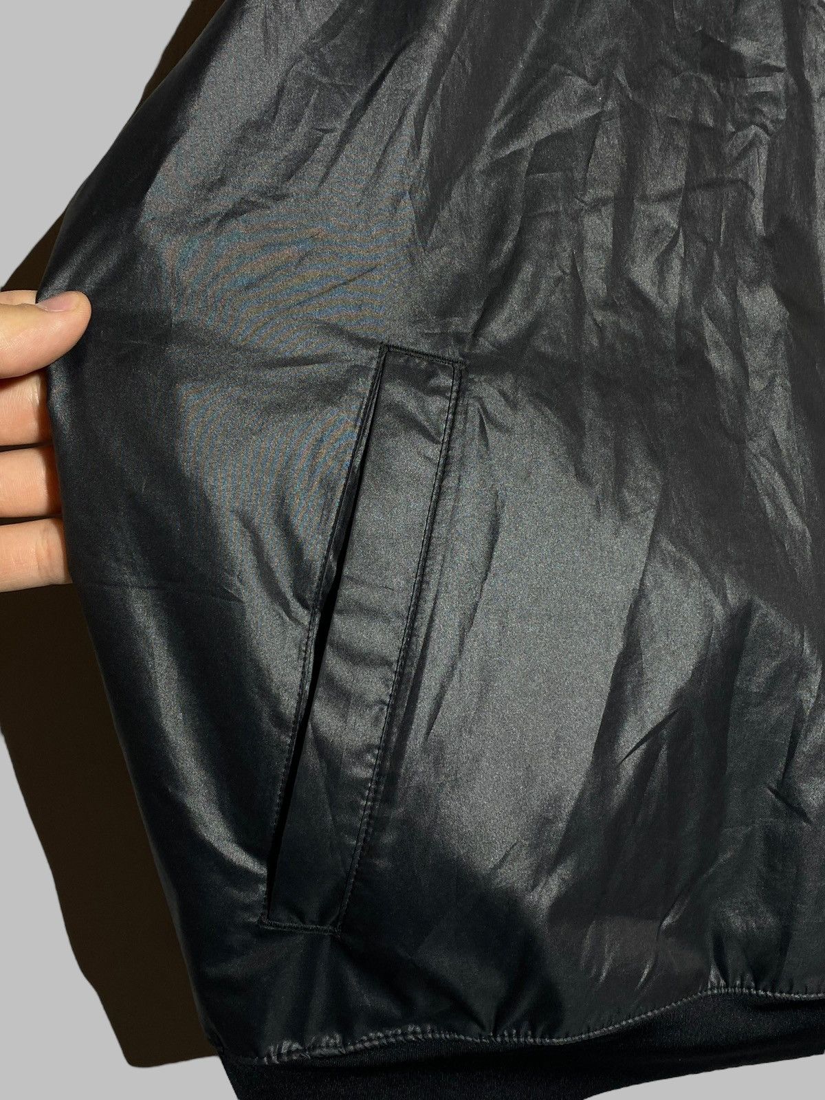 Nike 🔥 NIKE BLACK NYLON WINDBREAKER BOMBER Y2K TECH RUNNER VIBES Size US XL / EU 56 / 4 - 8 Thumbnail
