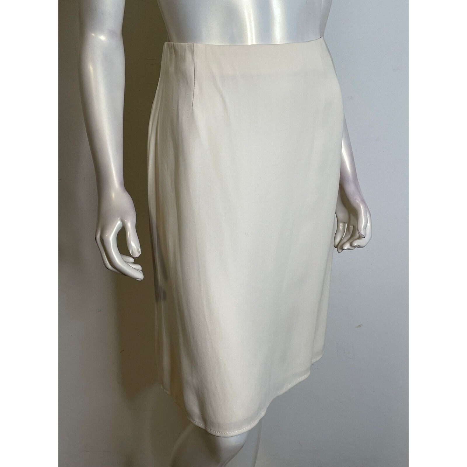 Valentino Vintage Valentino Ivory Wool Blend Straight Skirt Womens 8 Size 30" / US 8 / IT 44 - 3 Thumbnail