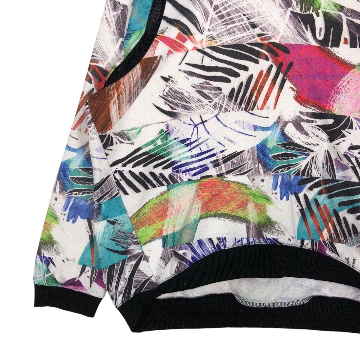 Japanese Brand Colorful Sweatshirt Ski Surfing Wear 90s Medium Size US M / EU 48-50 / 2 - 3 Thumbnail