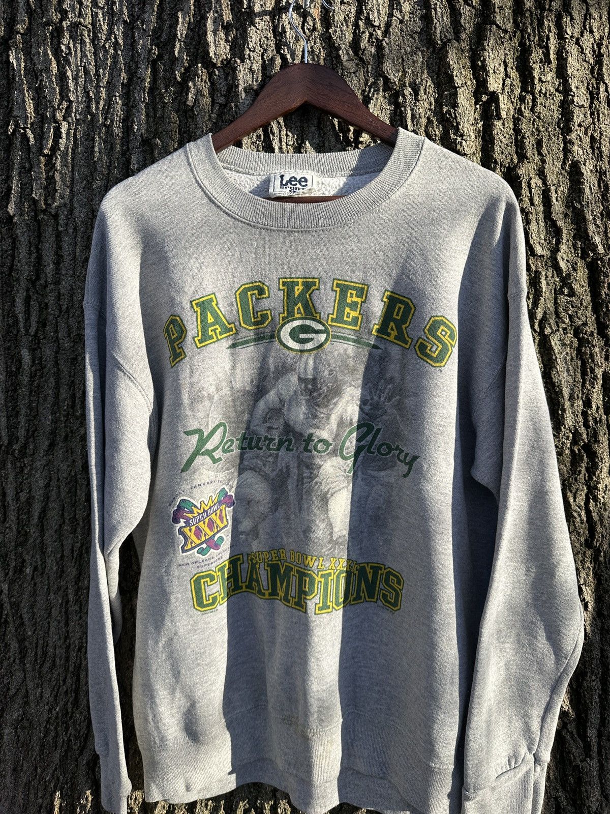 Lee × NFL × Vintage Vintage Green Bay Packers 1997 Super Bowl Champs Sweatshirt Size US L / EU 52-54 / 3 - 1 Thumbnail