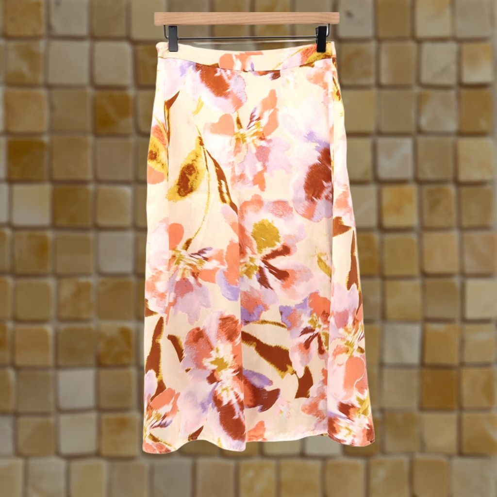 Joie JOIE Women's Midi Skirt Size 4 Multi Color Floral Print A-Line 100% Silk Casual Size 27" / US 4 / IT 40 - 1 Thumbnail