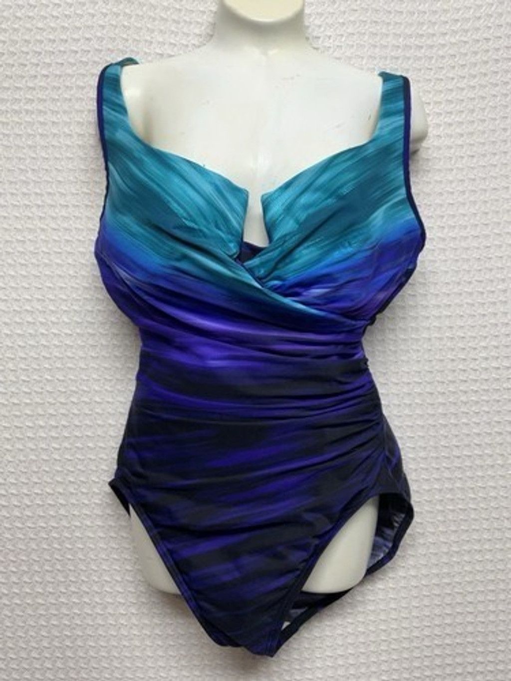 Other Miraclesuit One Piece Underwire Padded Swimsuit Women M/L Size M / US 6-8 / IT 42-44 - 11 Thumbnail