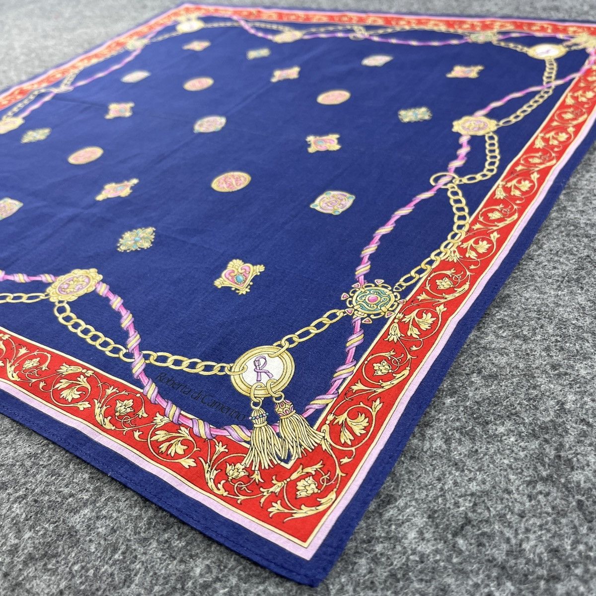 Vintage Roberta Di Camerino Handkerchief / Neckerchief B379 Size ONE SIZE - 4 Thumbnail