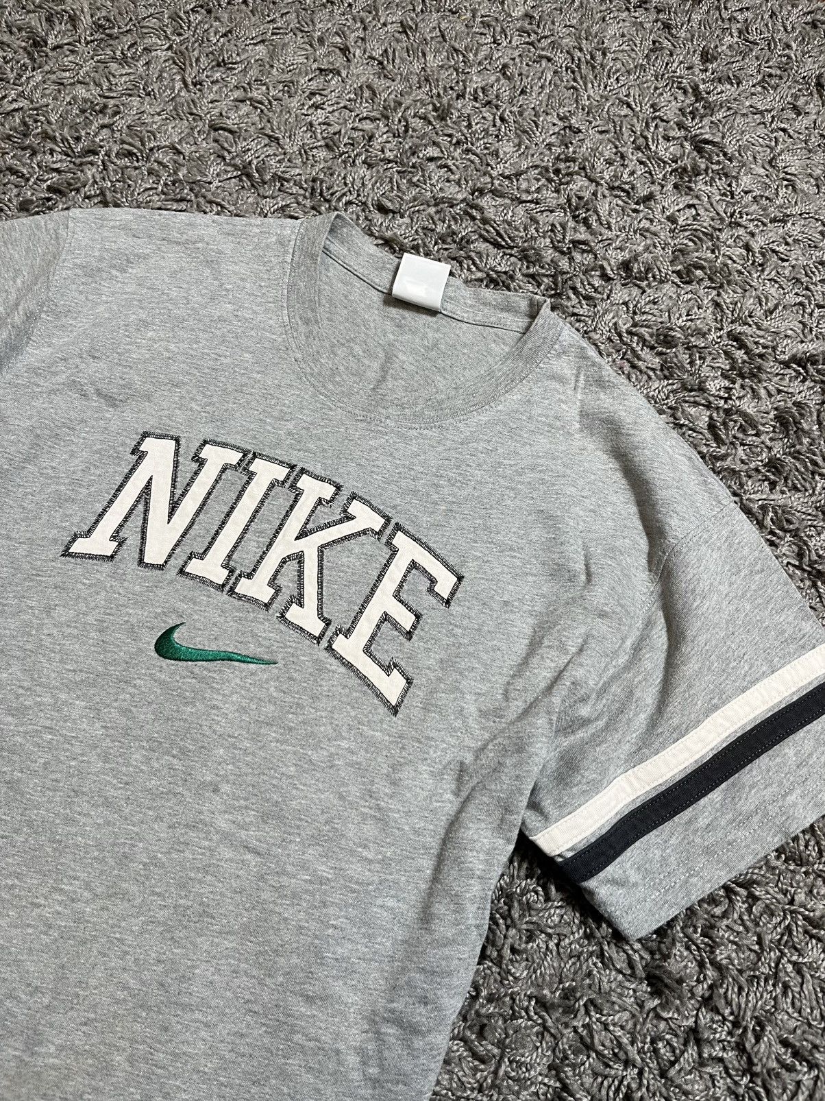 Nike × Vintage NIKE Y2K VINTAGE STYLE COTTON GREY T-SHIRT Size US M / EU 48-50 / 2 - 1 Thumbnail