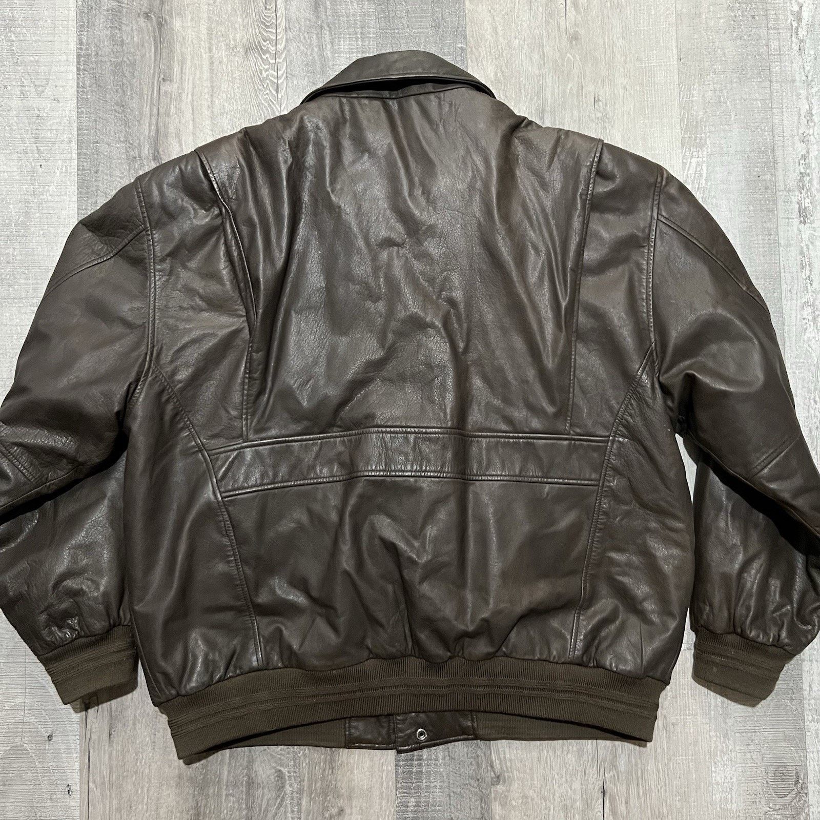 Roundtree & Yorke Roundtree And Yorke Leather A2 Flight Jacket Bomber Jacket Size US XL / EU 56 / 4 - 2 Thumbnail
