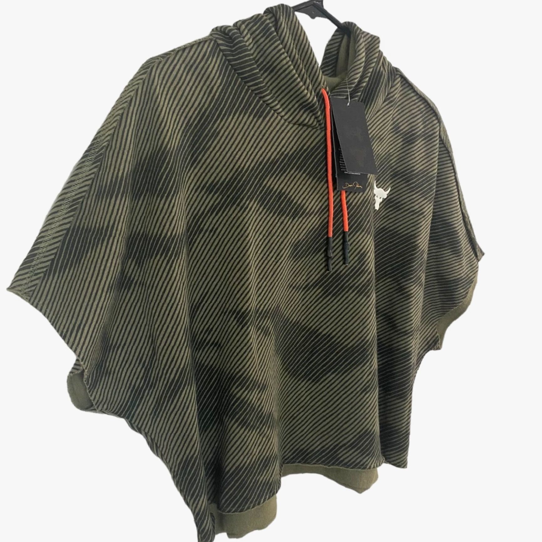 Under Armour VINTAGE Under Armour Project Rock Hoodie Sleeveless Crop Green Camo Womens Medium New Size M / US 6-8 / IT 42-44 - 2 Thumbnail