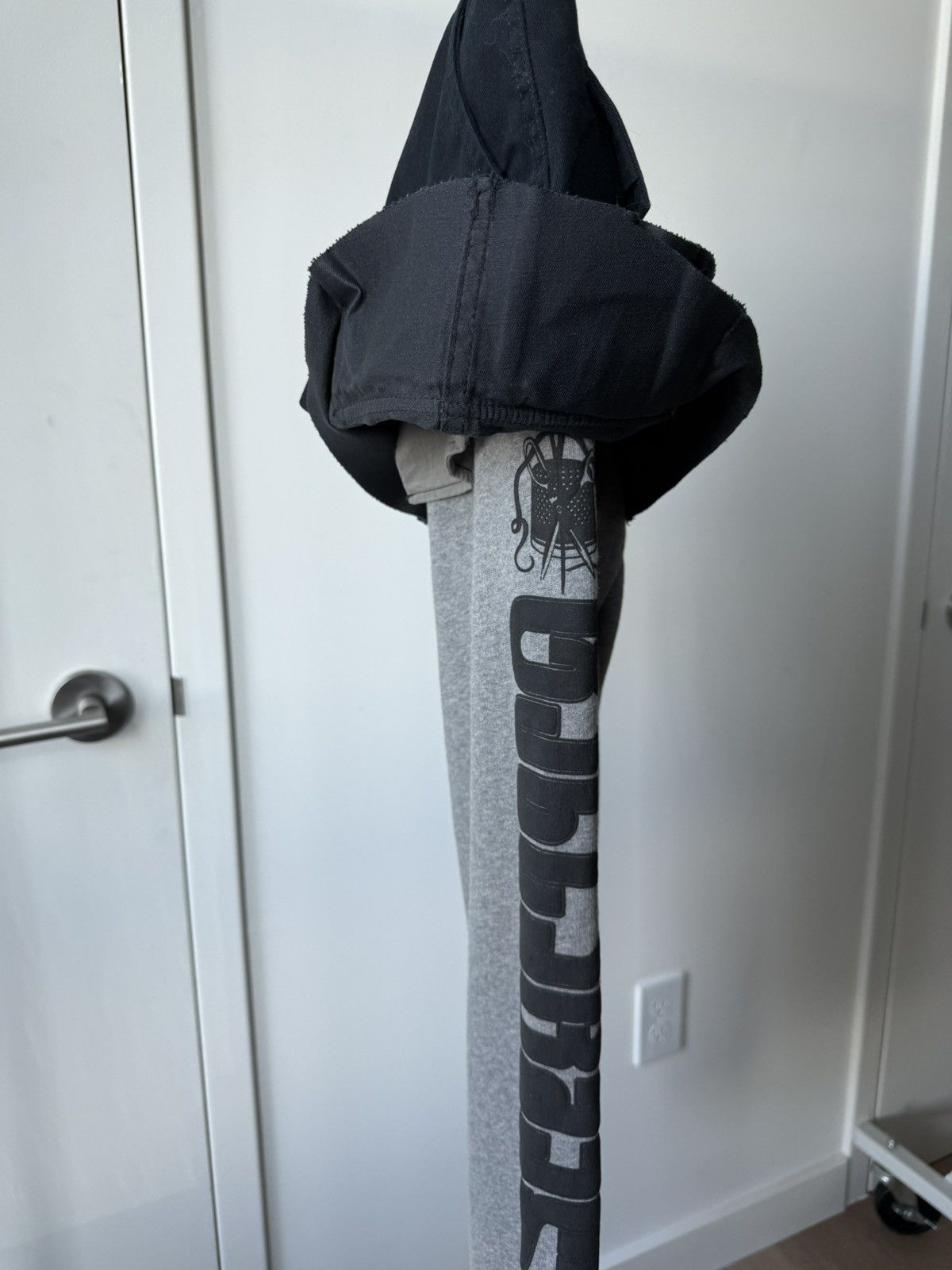 Vetements (RUNWAY) Vetements 19SS Hybrid cargo sweatpants in gray Size US 32 / EU 48 - 3 Thumbnail