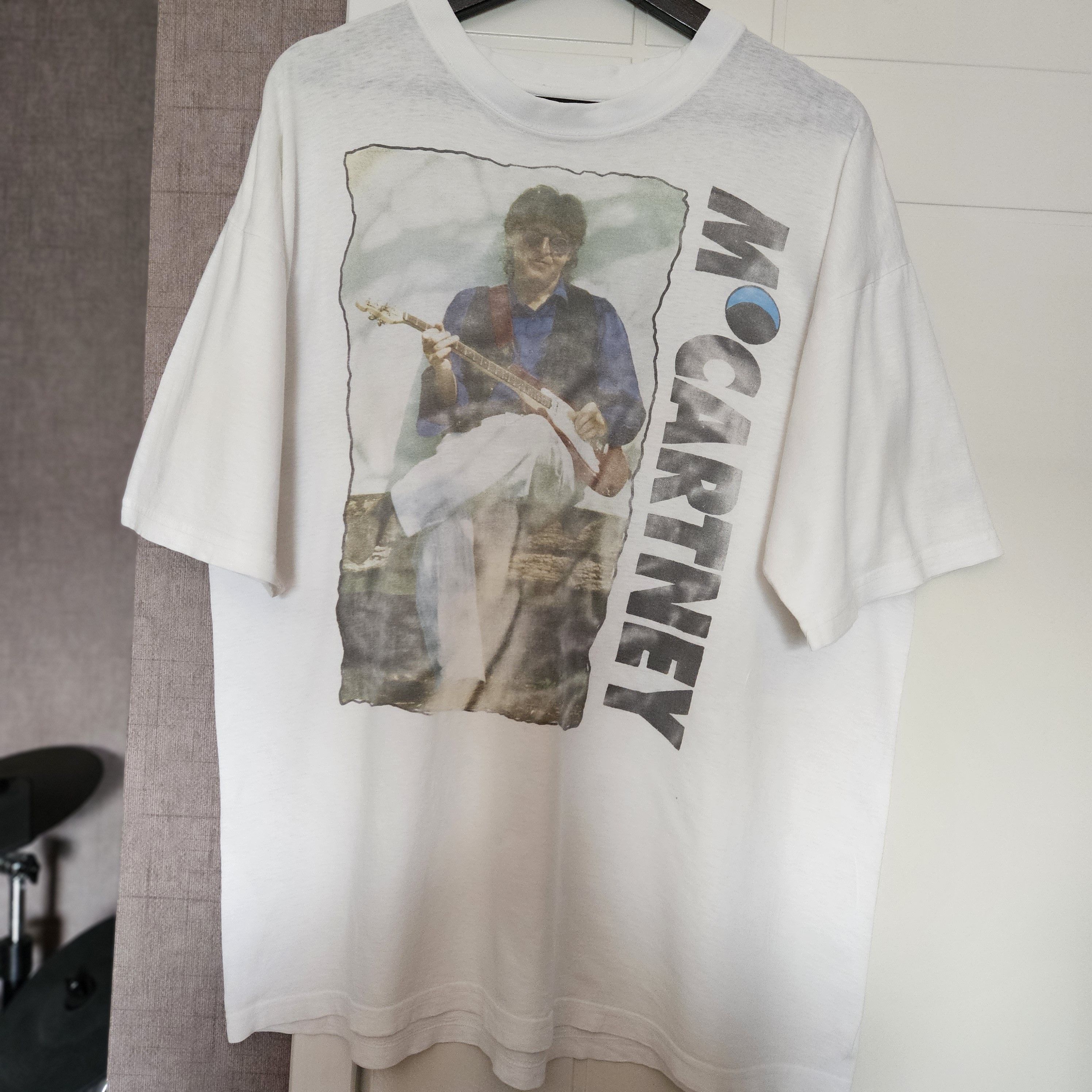 Band Tees Paul McCartney The New World Tour 90s Vintage Shirt Size US XL / EU 56 / 4 - 2 Thumbnail