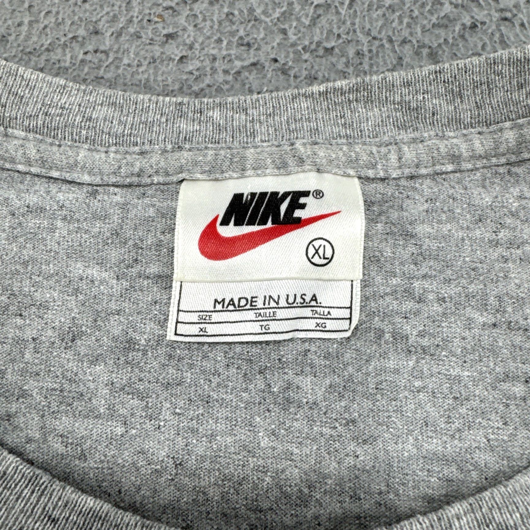 Nike VINTAGE Nike Shirt 90s MJ Back It Up Double-Sided Crew Neck Short Sleeve XL Men Gray Size US XL / EU 56 / 4 - 3 Thumbnail