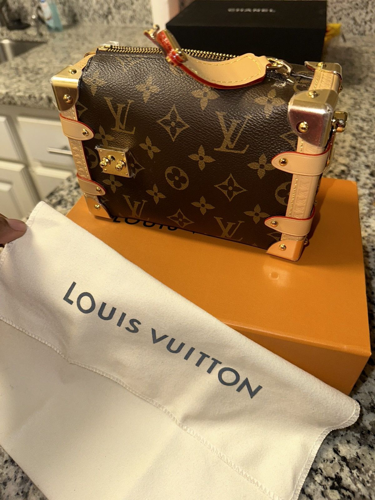 Louis Vuitton Louis Vuitton Side Trunk PM (Monogram Canvas) Size ONE SIZE - 3 Thumbnail