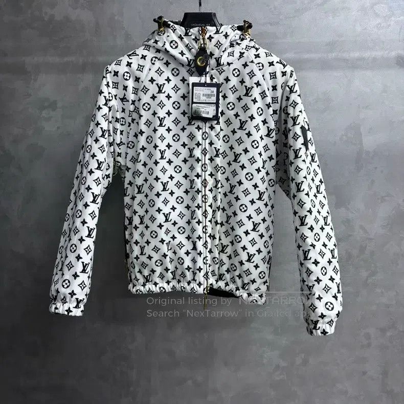 Louis Vuitton Louis Vuitton White Full Logo Reversible Hooded Long Sleev Size XS / US 0-2 / IT 36-38 - 7 Thumbnail