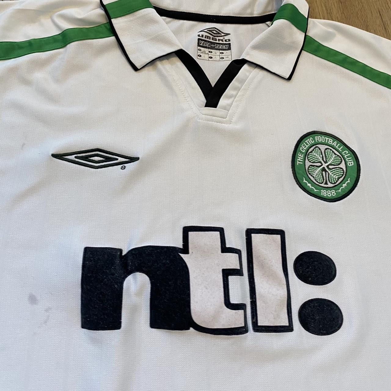 Umbro 2002-03 Celtic Glasgow Umbro Away Football Shirt Scotland Size US L / EU 52-54 / 3 - 3 Thumbnail