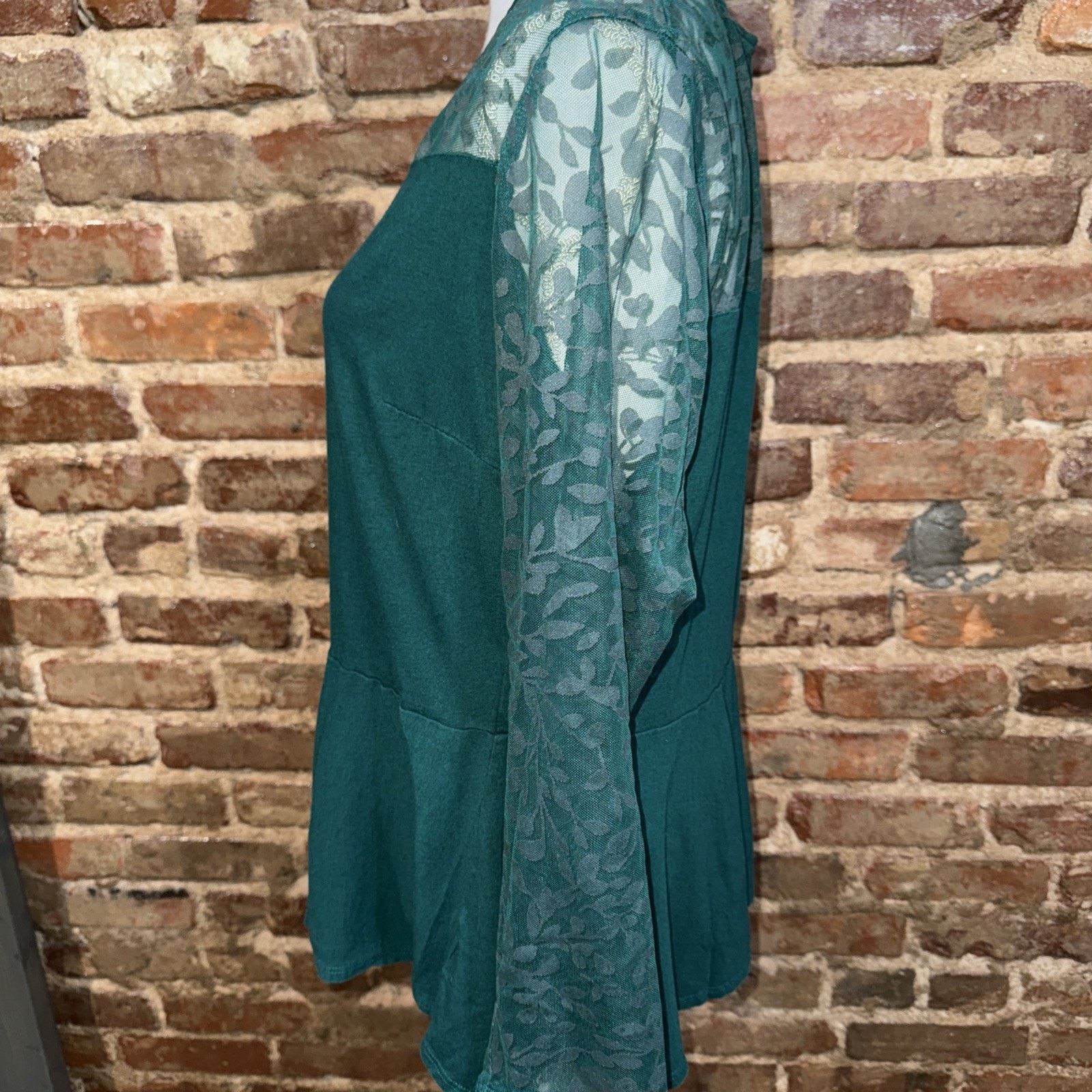 Denim & Co. Green Sheer Top Sz Large Peplum Holiday Sweetheart Bodice Size L / US 10 / IT 46 - 2 Thumbnail