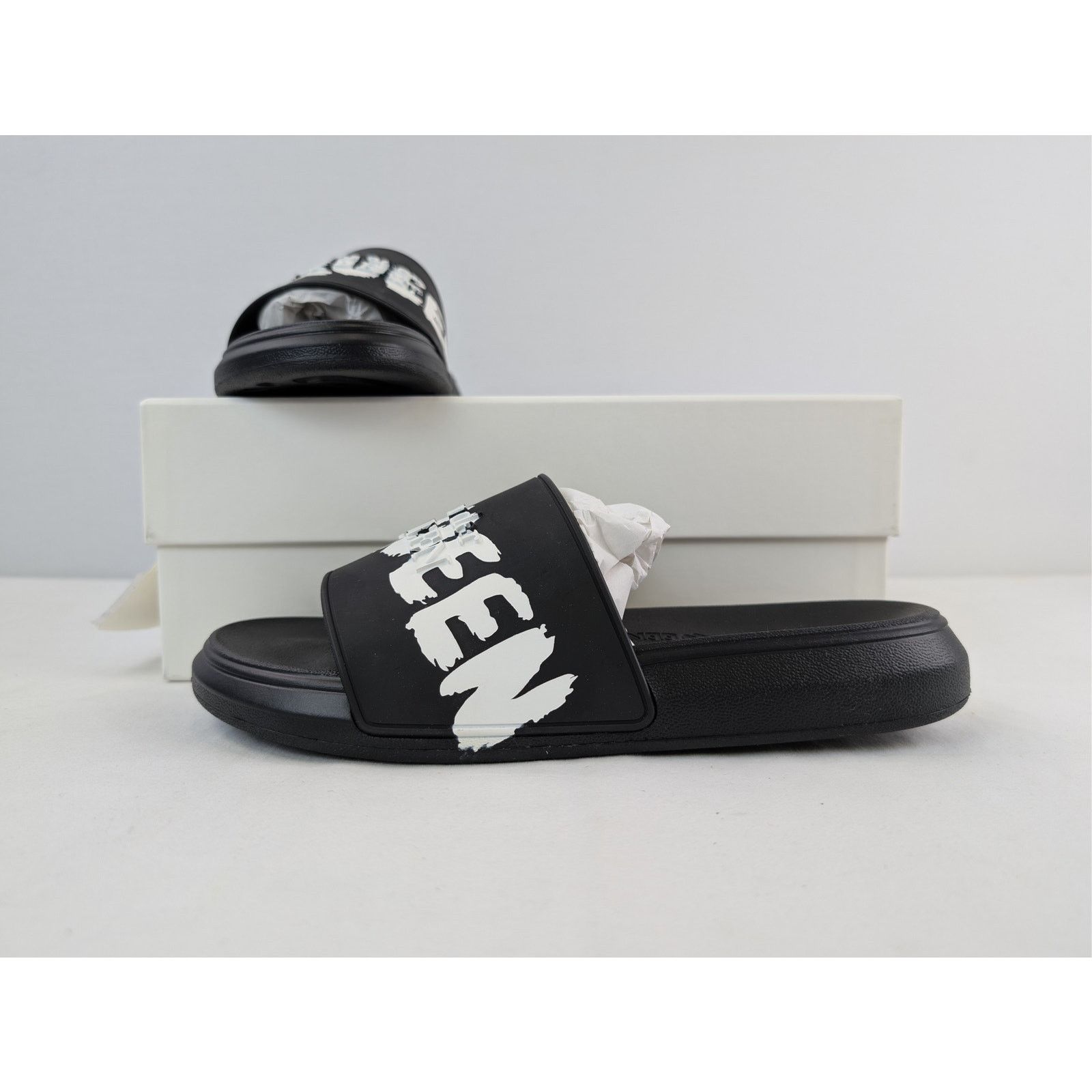 Alexander McQueen o1rshd1 Sandal Rubber Slider Logo Slippers in Black 41 Size US 8 / EU 41 - 17 Thumbnail