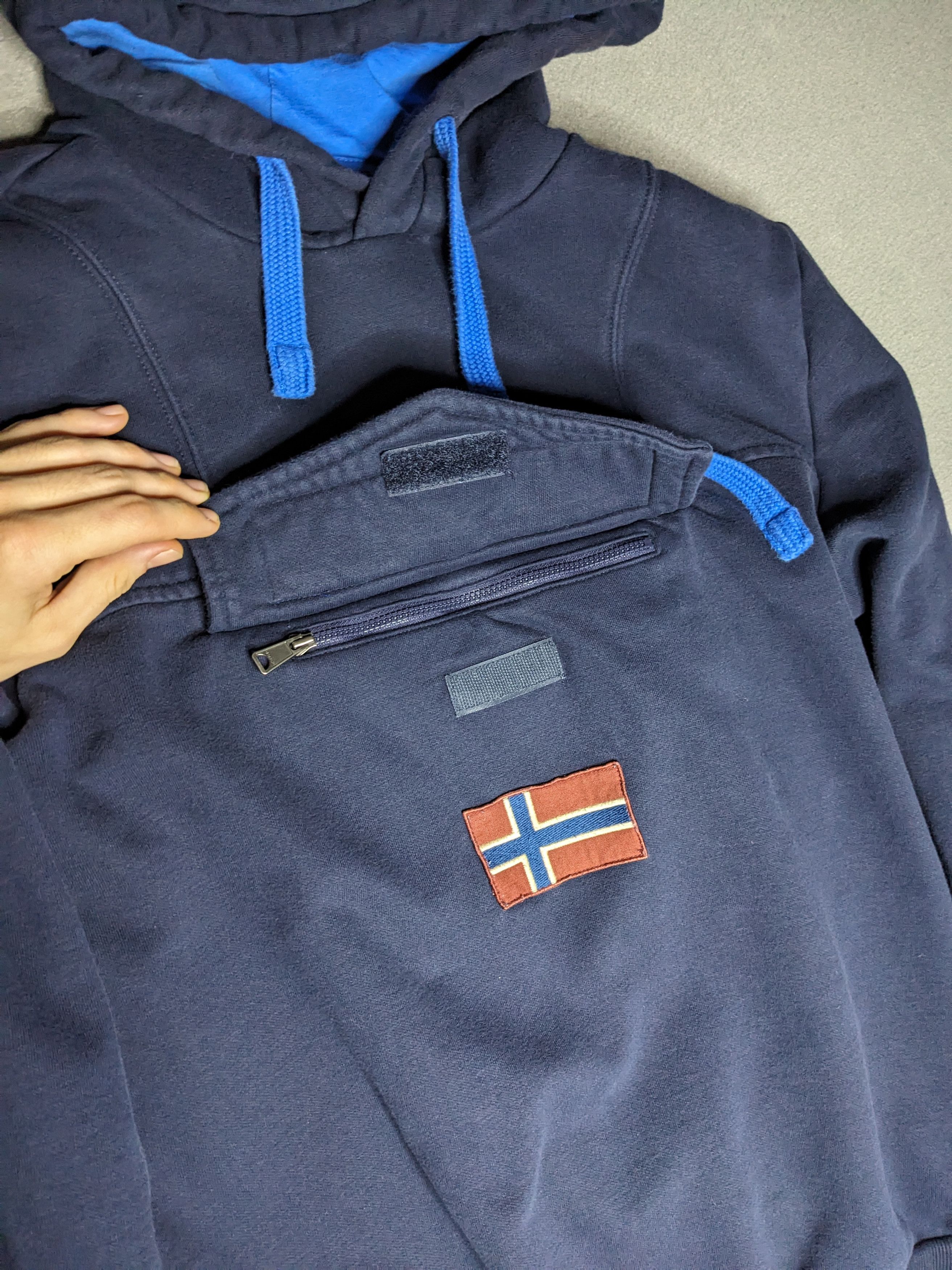 Napapijri VINTAGE Napapijri Burgee Geographic Hoodie Medium Sweater Size US M / EU 48-50 / 2 - 3 Thumbnail