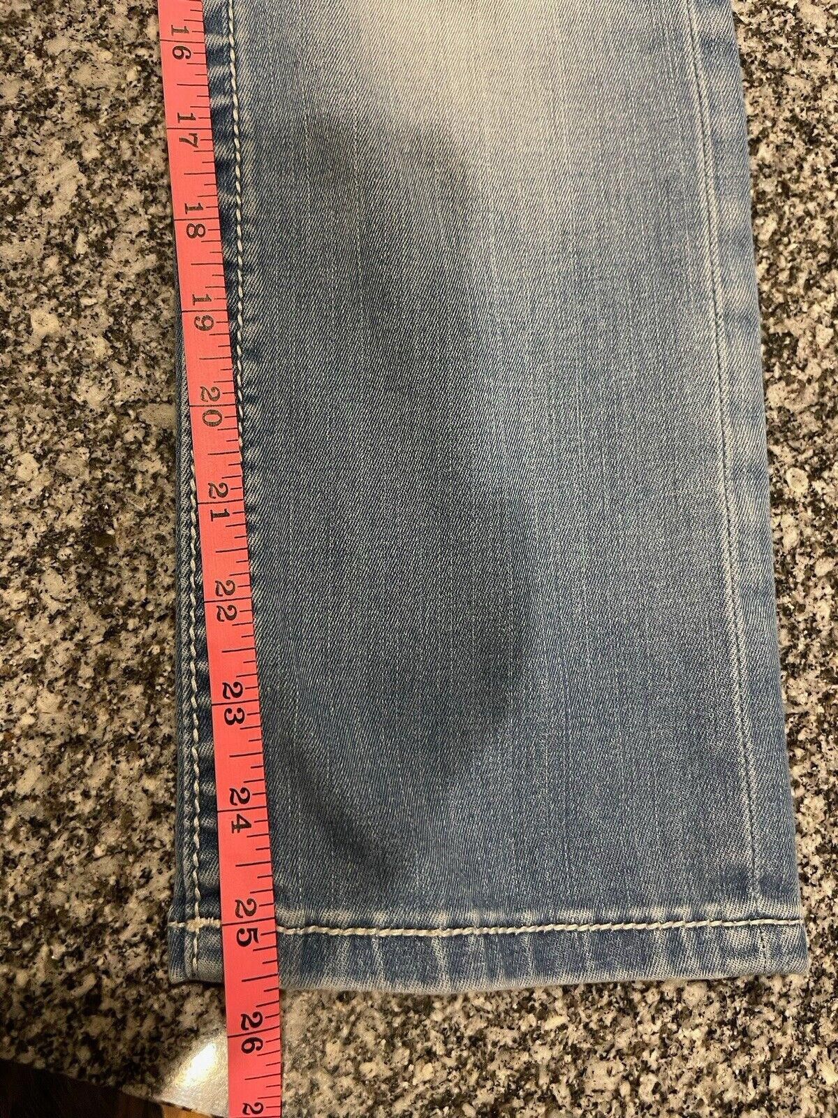Designer Miss Me Signature Crop Sz 28 Jeans Pants (A4) Size 28" / US 6 / IT 42 - 2 Thumbnail