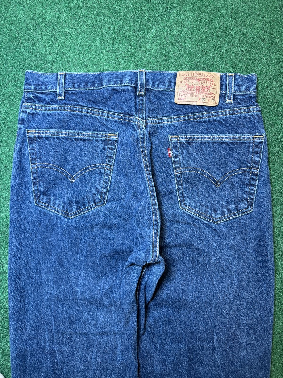 Levi's Vintage Clothing × Vintage Vintage Levi’s 505 USA MADE Regular Fit Straight Leg Jeans Size US 36 / EU 52 - 3 Thumbnail