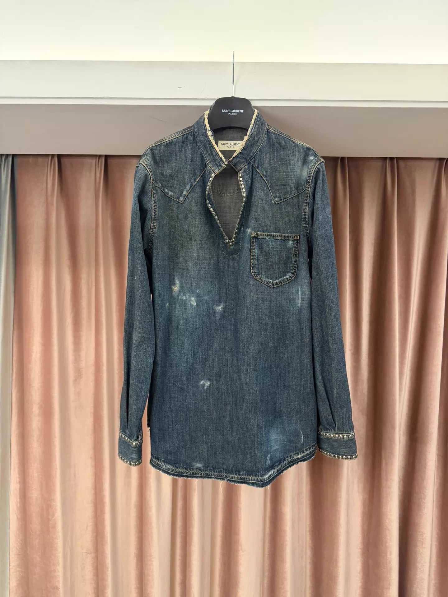 Saint Laurent Paris SLP 15SS Denim V-Neck Studded Western Distressed Shirt Size US XL / EU 56 / 4 - 2 Thumbnail