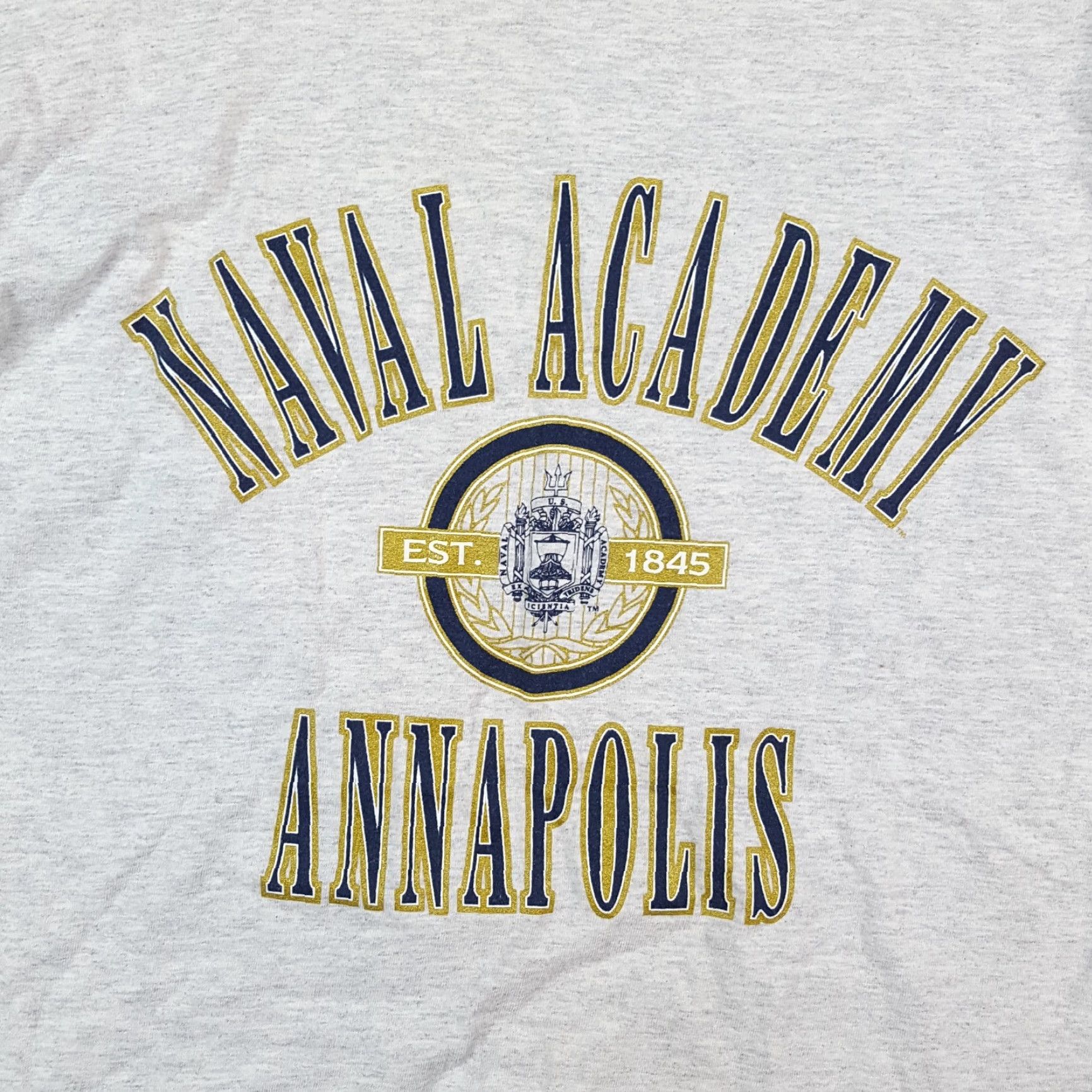 Vintage Vintage 90s Naval Academy Annapolis Men’s Size Large T-Shirt Military USA Made Gray Cotton Retro Embroidered Logo Size US L / EU 52-54 / 3 - 3 Thumbnail