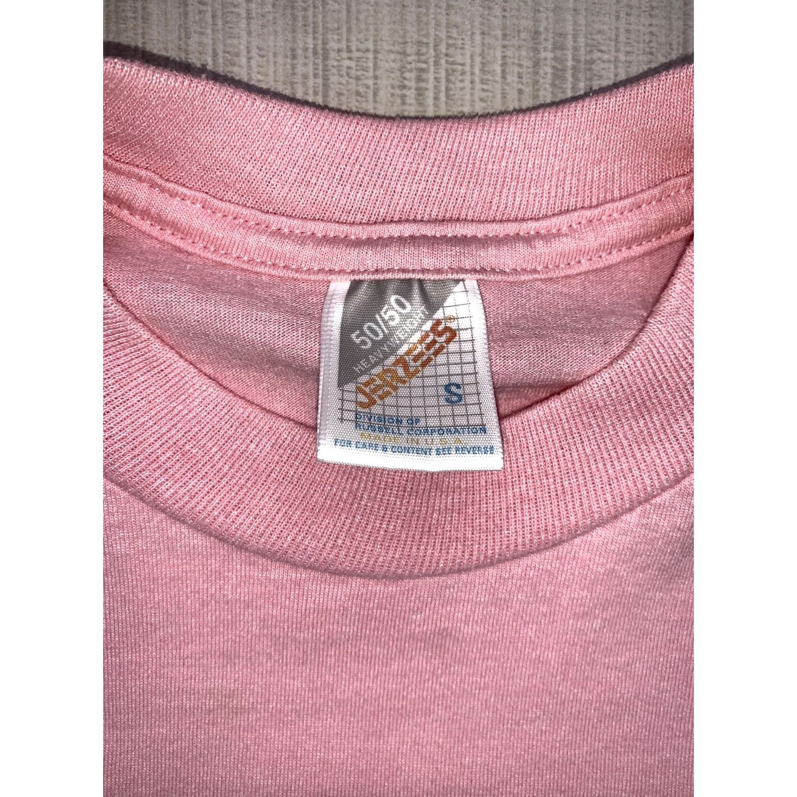 Jerzees VINTAGE 90s Pink Seniors Graphic T Shirt Jerzees Adult Small USA Made - Shirt Unisex Adults S Pink 90s T-Shirt Boys? Size S / US 4 / IT 40 - 3 Thumbnail