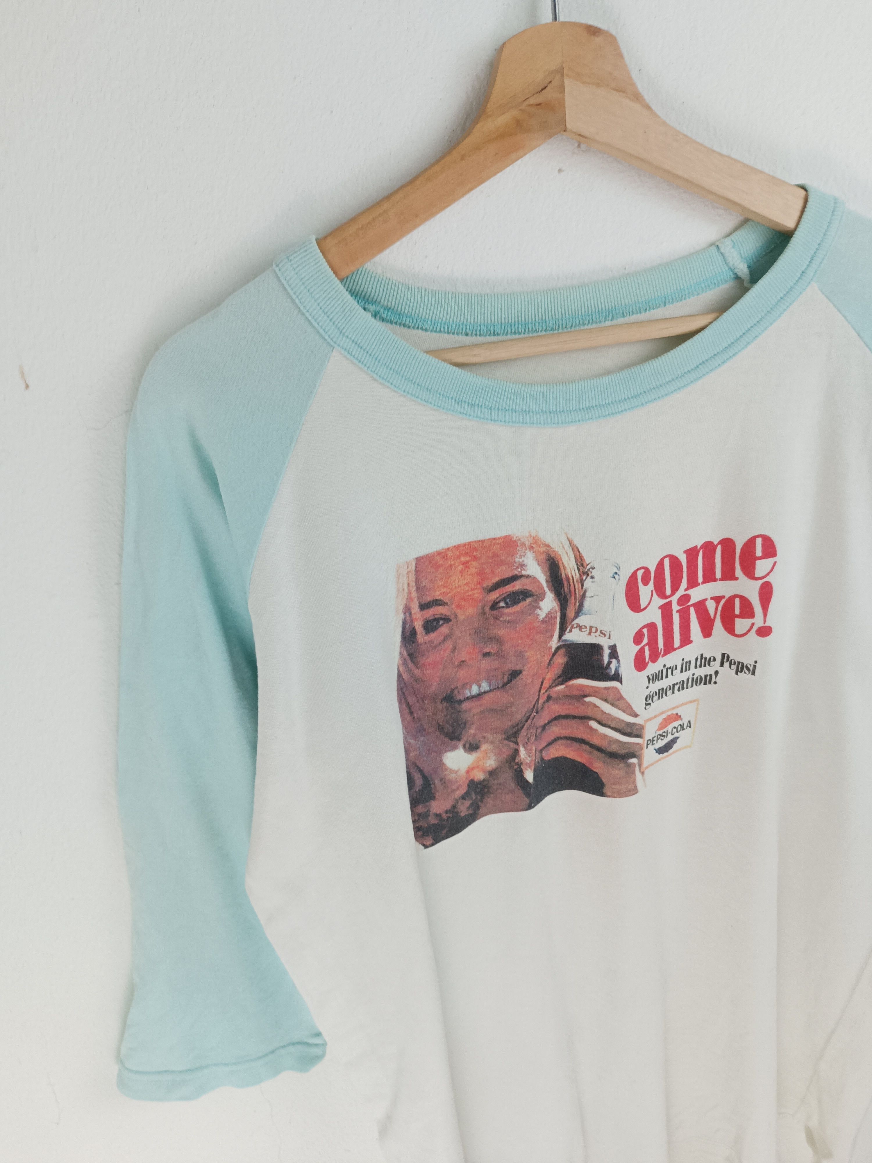 Pepsi VINTAGE Y2K PEPSI COLA DRINKS COME ALIVE! COCA COLA RARE TEE Size US M / EU 48-50 / 2 - 5 Thumbnail