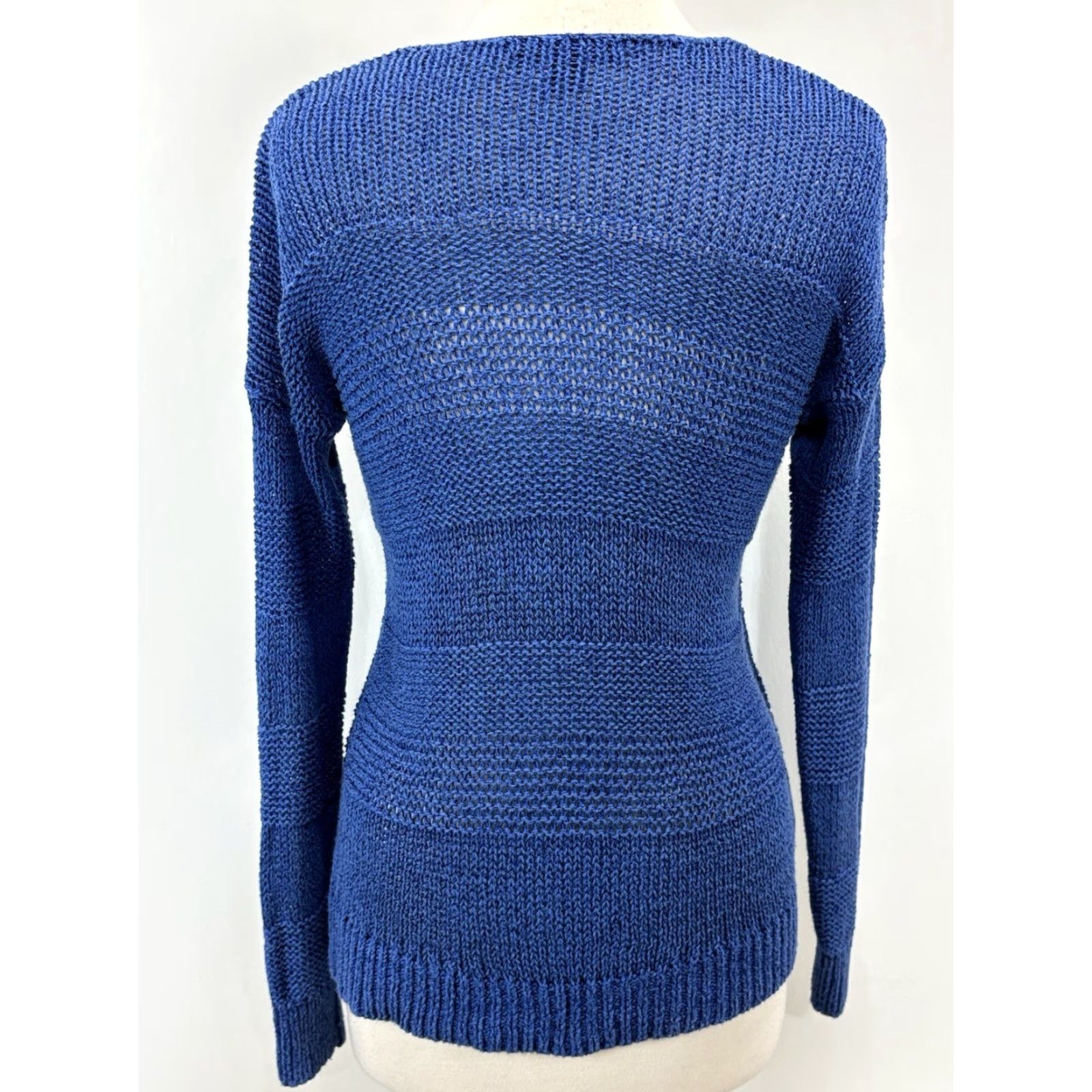 Tommy Bahama VINTAGE Tommy Bahama Sweater Shirt Womens Small Blue V-Neck Coastal Wide Stripe Knit Pullover Long Sleeve Size S Size S / US 4 / IT 40 - 3 Thumbnail