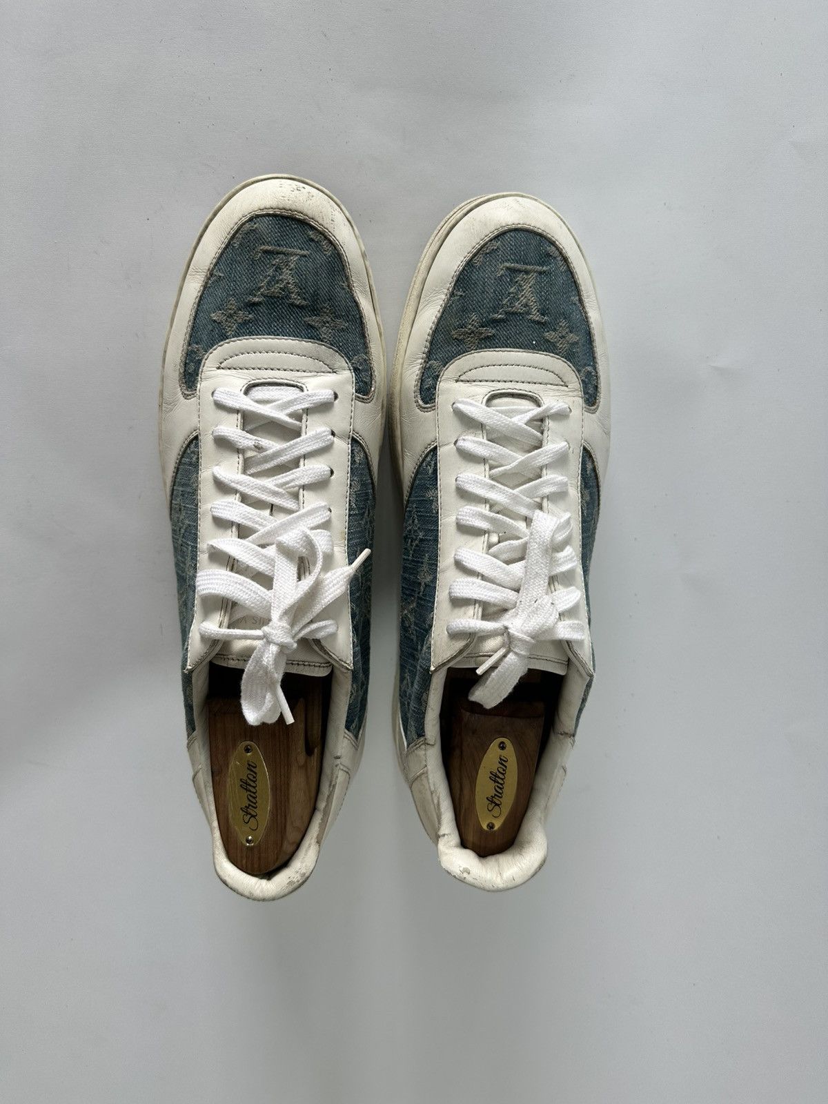 Louis Vuitton LOUIS VUITTON Calfskin Monogram Denim Rivoli Sneakers Size US 10 / EU 43 - 5 Thumbnail
