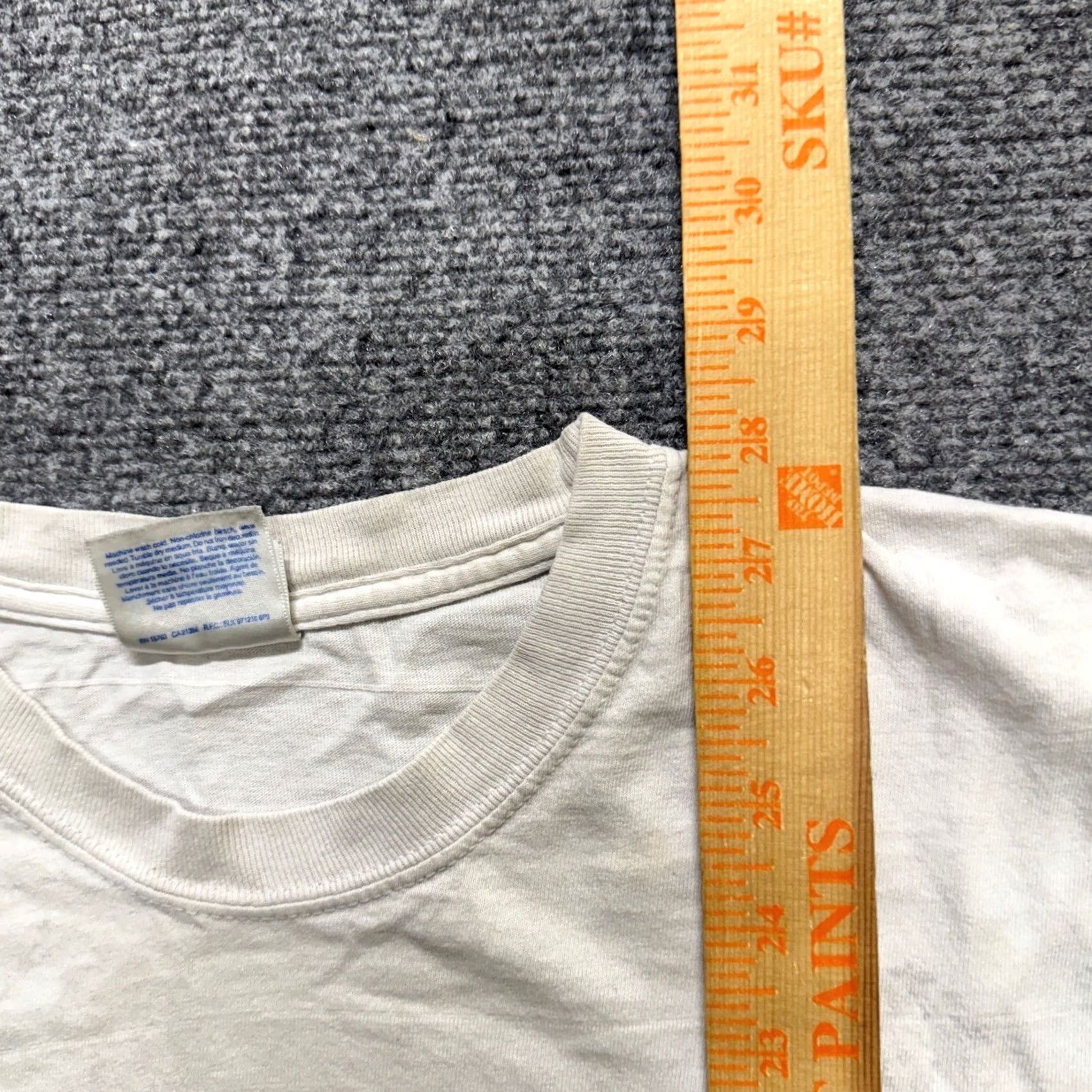 Hanes Hanes T-shirt Men XL White 100% Cotton Distressed Stained Houston Texas Hanes White Distressed Mens XL White Size US XL / EU 56 / 4 - 4 Thumbnail