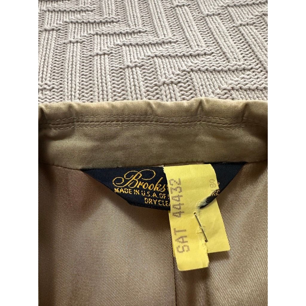 Brooks Brothers Brooks Brothers Brooksease khaki two button sport coat Size 42R - 4 Thumbnail