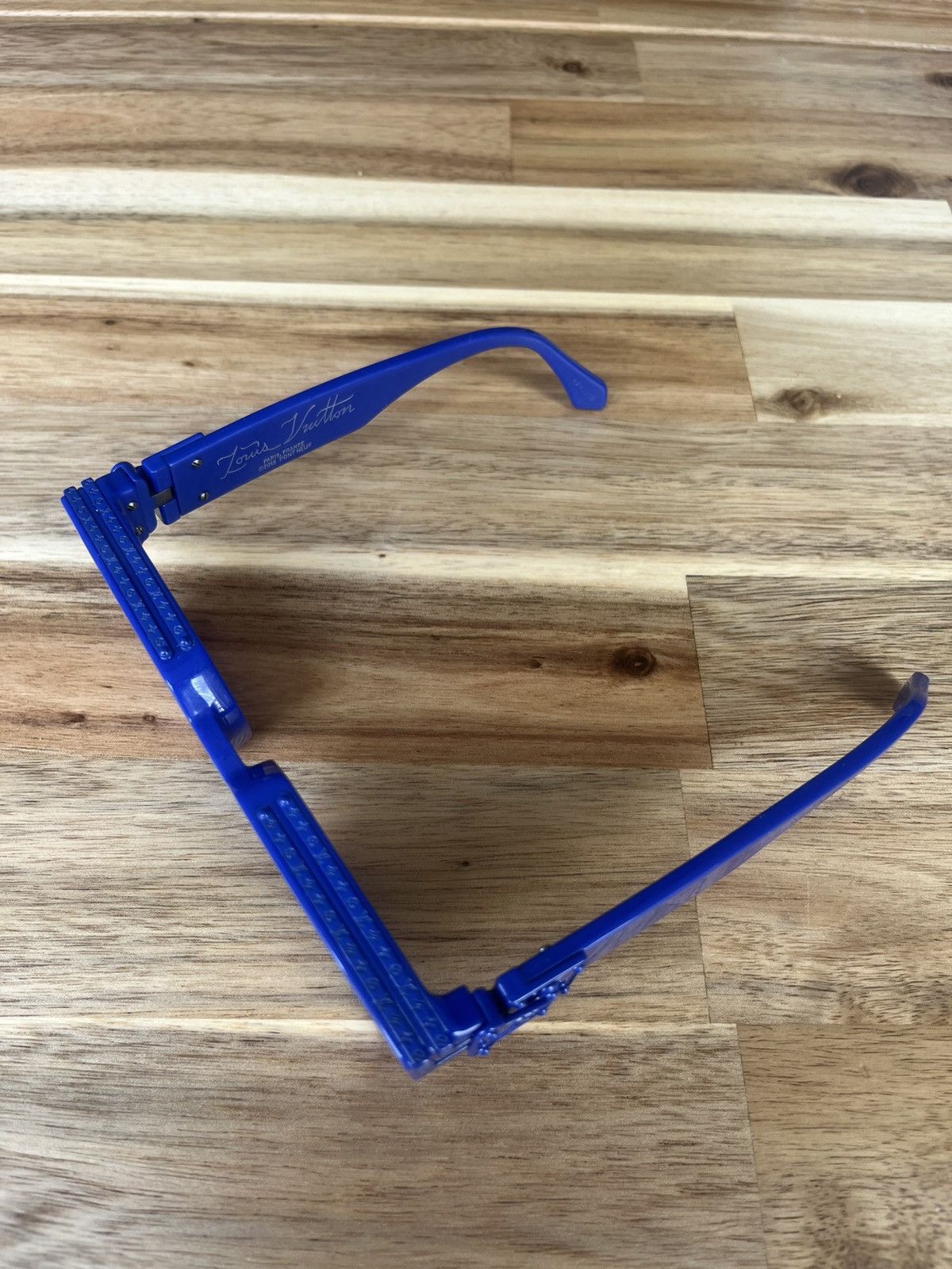 Louis Vuitton Louis Vuitton 1.1 Millionaires Cobalt Sunglasses Size ONE SIZE - 6 Thumbnail