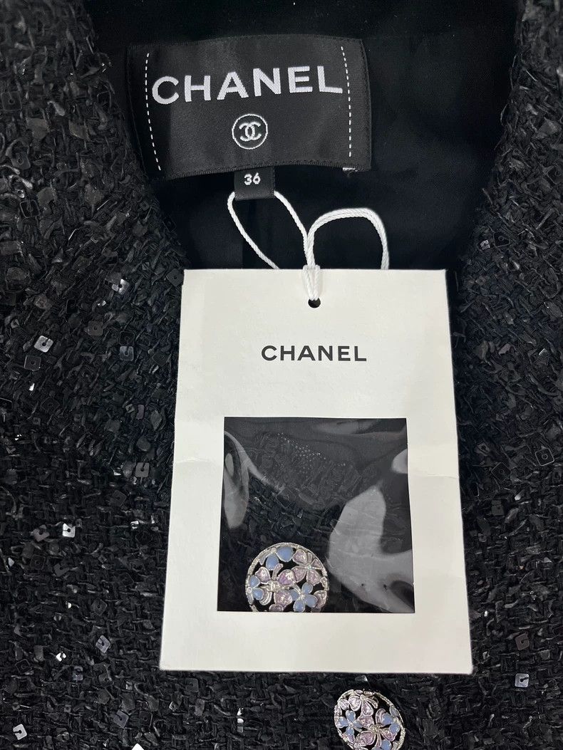 Chanel Chanel 24S black sequin twill tweed jacket Size XS / US 0-2 / IT 36-38 - 4 Thumbnail
