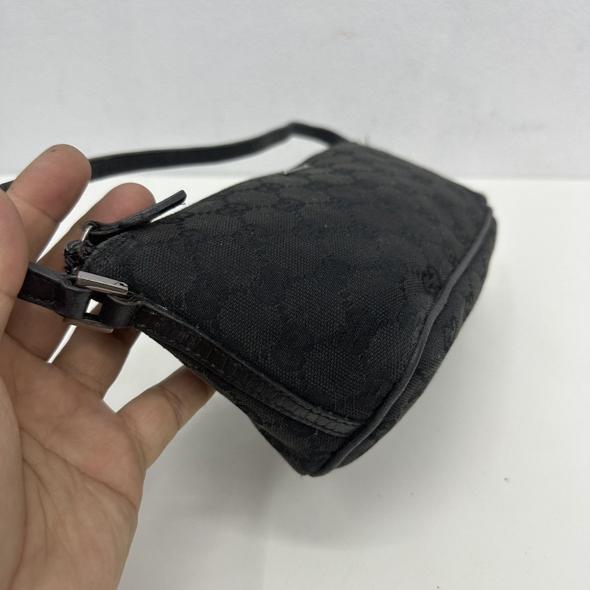 Gucci ‼️YES‼️ AUTHENTIC GUCCI GG SUPREME BOAT POCHETTE BAG Size ONE SIZE - 4 Thumbnail