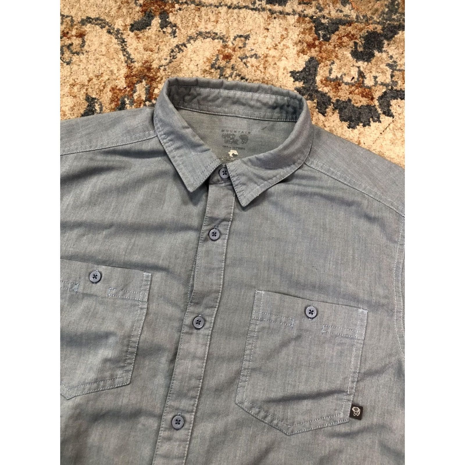 Mountain Hardwear Mountain Hardwear Shirt Mens Medium Blue Chambray Short Sleeve Button Up Casual Size US M / EU 48-50 / 2 - 6 Thumbnail