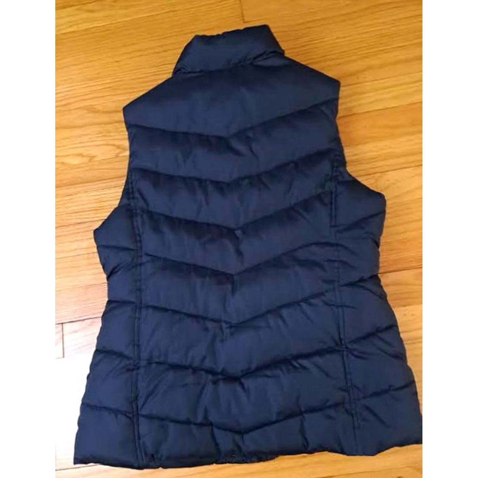 Gap VINTAGE Gap Vest Down Black Short Zip&Button Medium Women Outdoor Puffer Vest Gap Womens Size M / US 6-8 / IT 42-44 - 5 Thumbnail