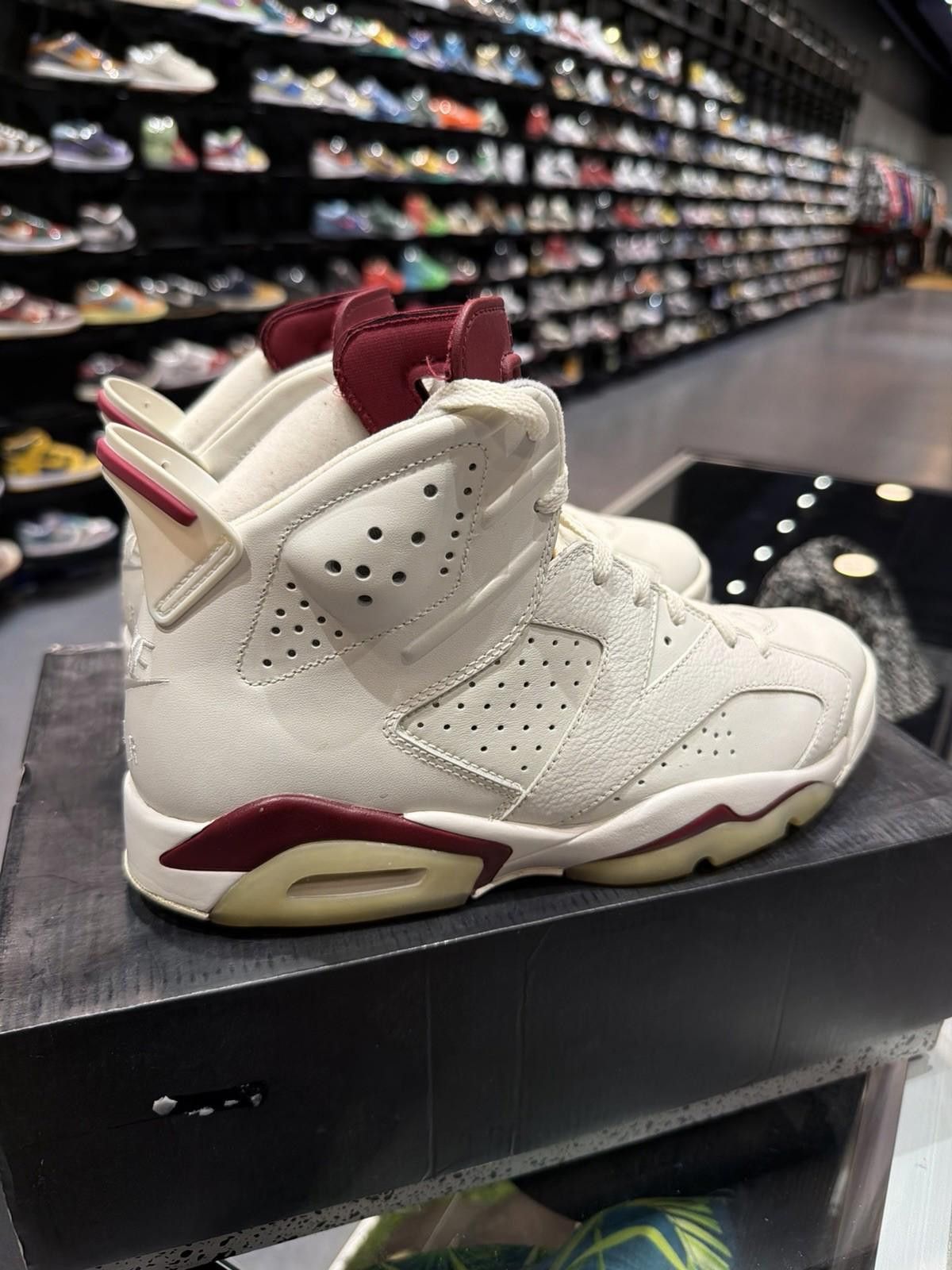 Nike Nike Air Jordan 6 Retro Maroon 384664-116 Men’s Size 8.5 Size US 8.5 / EU 41-42 - 2 Thumbnail