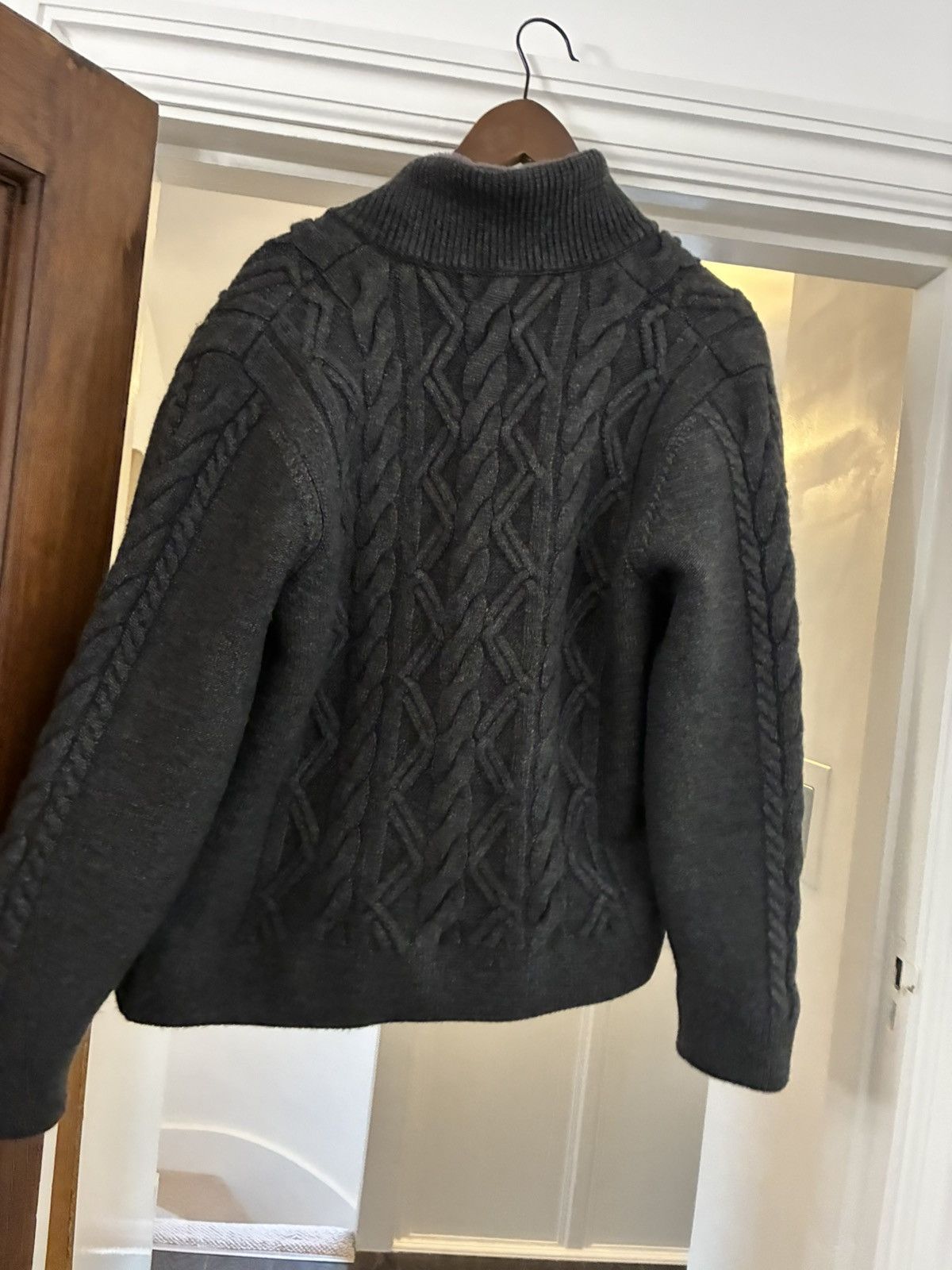 Kiton Kiton full lamb fur lined cashmere cable knit cardigan it 48 Size US M / EU 48-50 / 2 - 10 Thumbnail
