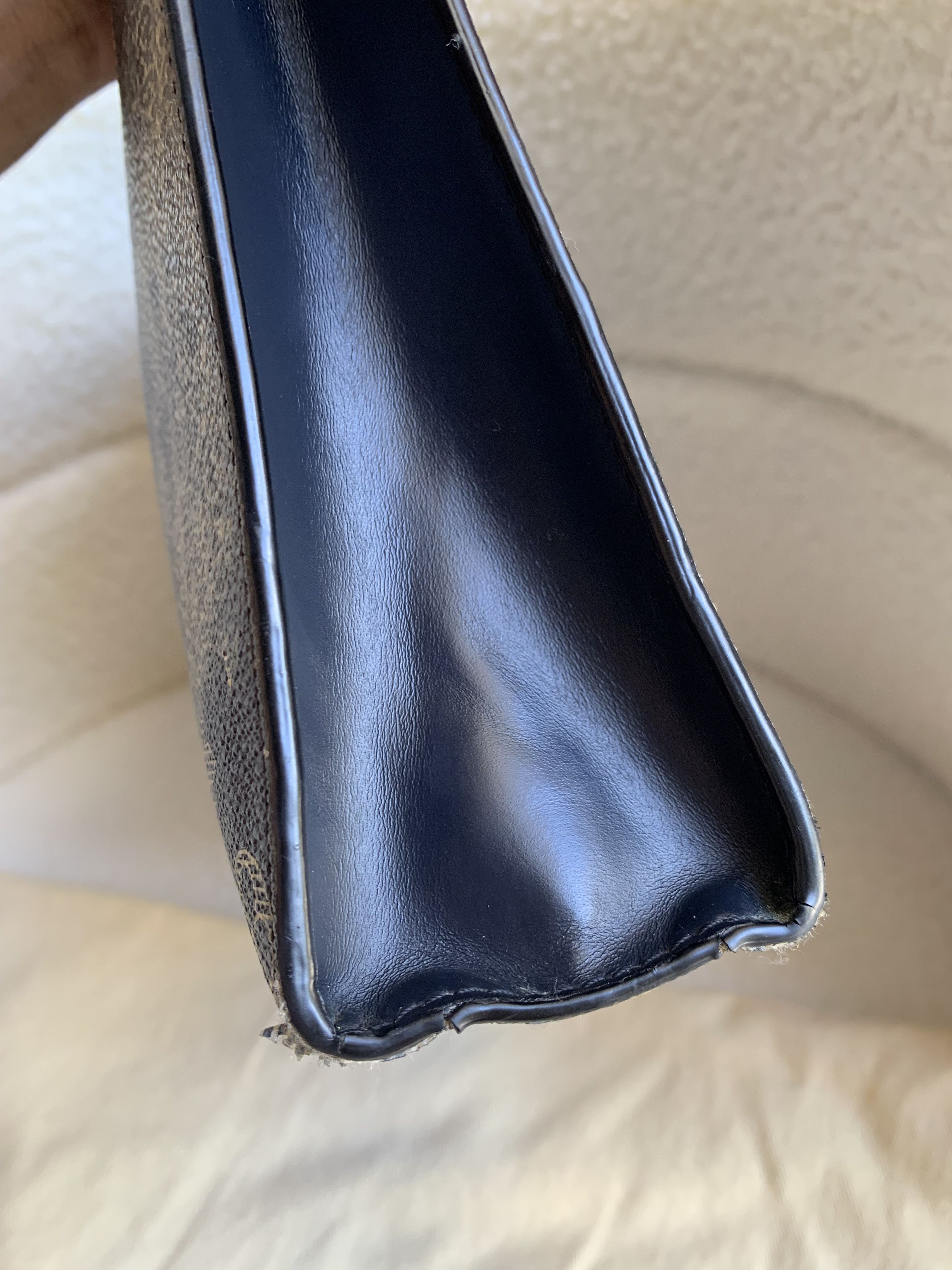 Louis Vuitton Louis Vuitton Limited Edition Chapman Pochette Voyage Size ONE SIZE - 8 Thumbnail