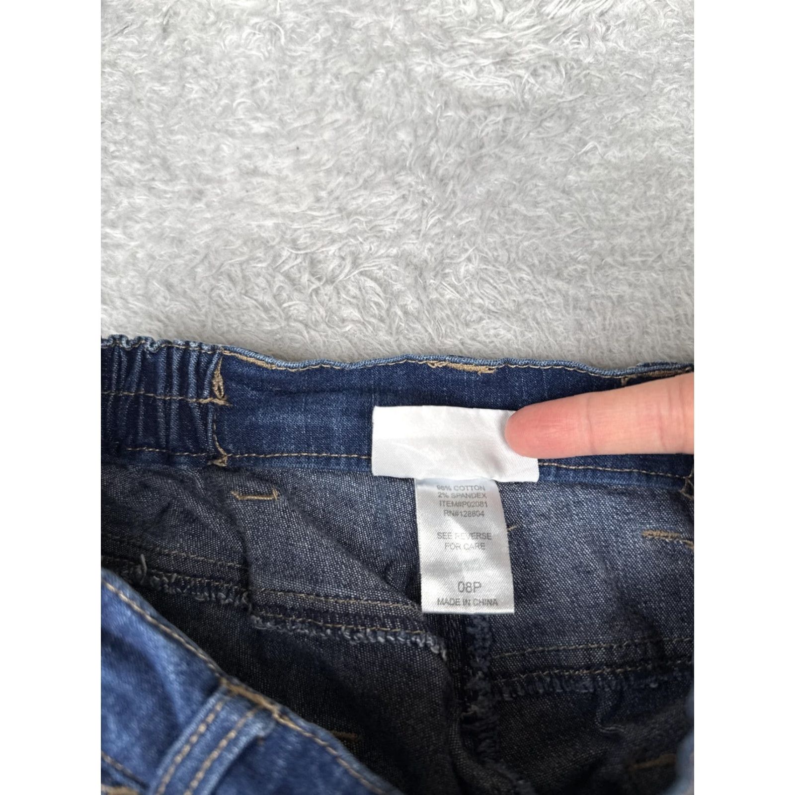Bend Over Jeans Womens 8P Blue Denim Capri Crop Pants Button Hem Stretch Capris 5-Pocket Design Womens