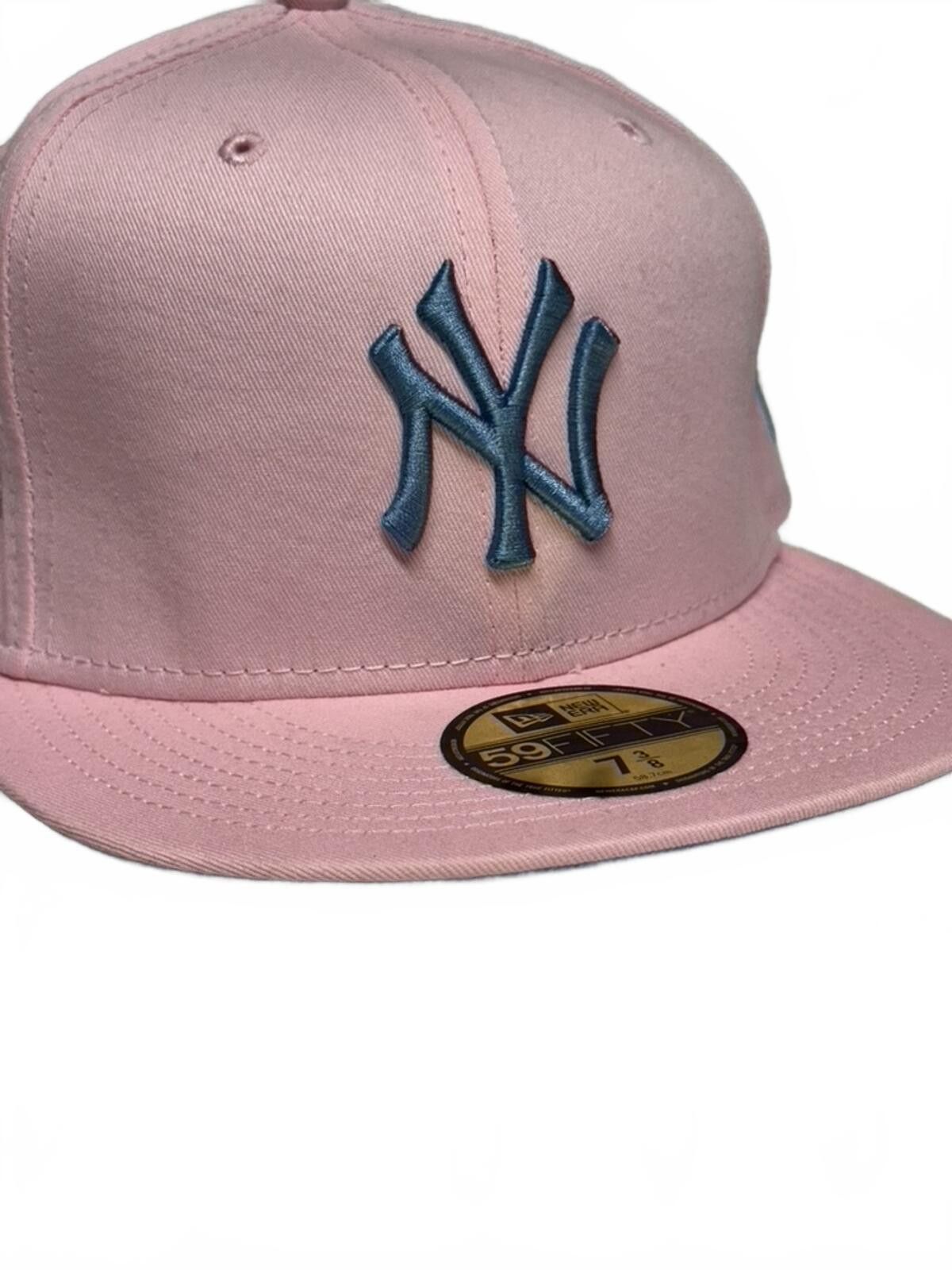 New Era New Era New York Yankees Pink 59FIFTY 7 3/8 Size ONE SIZE - 7 Thumbnail