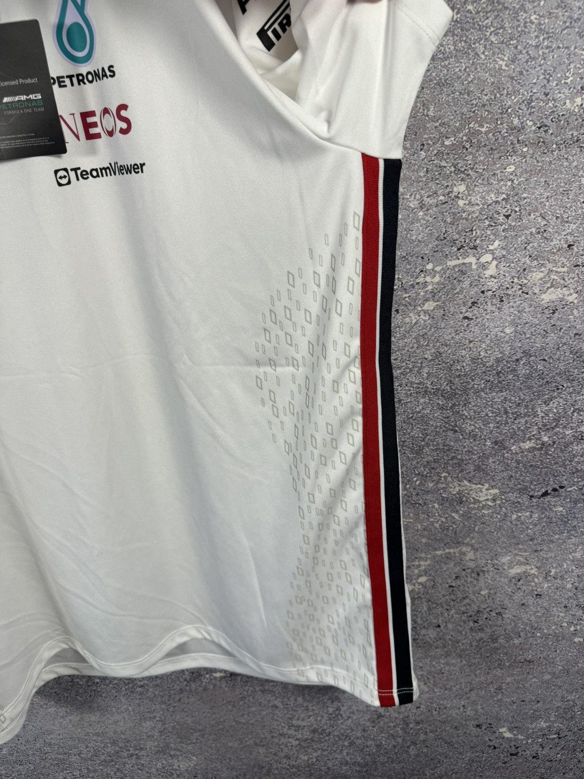 Formula 1 × Mercedes-Benz AMG Petronas Formula 1 Team Racing New T shirt Blokcore Size US XXL / EU 58 / 5 - 10 Thumbnail