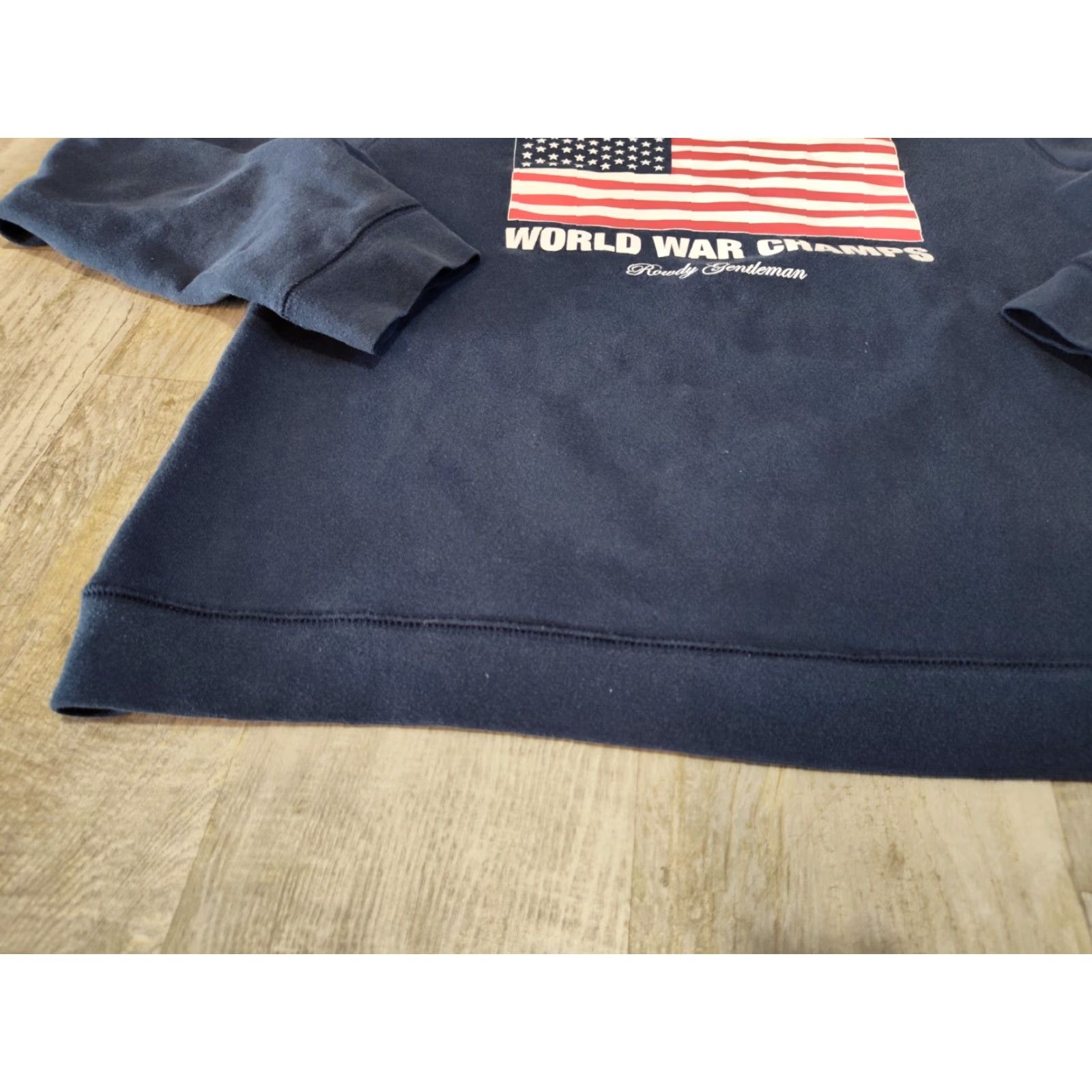 Vintage Rowdy Gentleman Sweatshirt Back To Back World War Champs USA L Blue Crew Neck Long Sleeve Graphic Print Pullover Mens Size Large Size US L / EU 52-54 / 3 - 2 Thumbnail