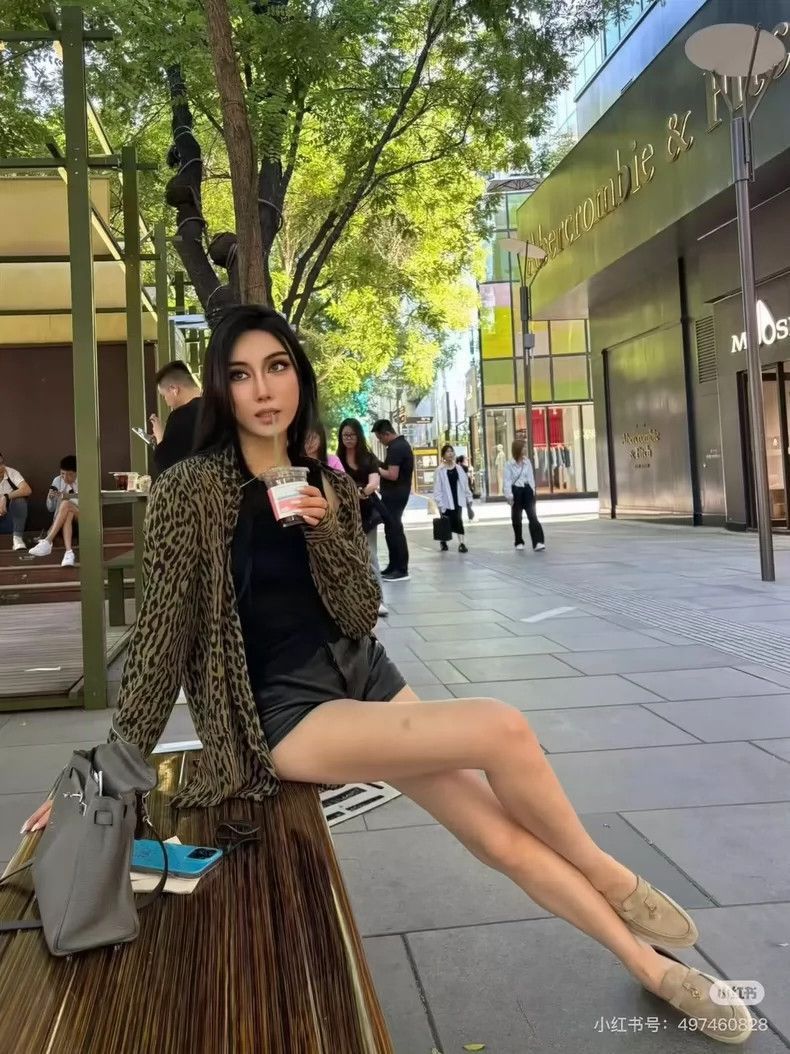 Saint Laurent Paris Saint Laurent Paris YSL Leather Shorts with Elastic Waistb Size US 34 / EU 50 - 8 Thumbnail