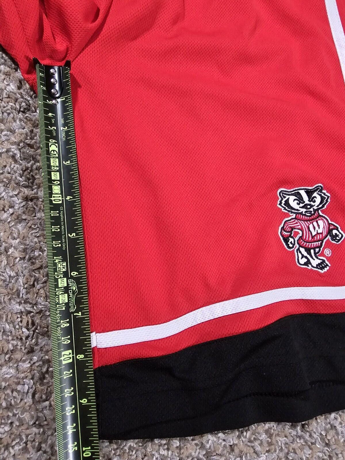 Designer Campus Heritage Wisconsin Bucky Badgers Shorts Med - Stained Size ONE SIZE - 7 Thumbnail