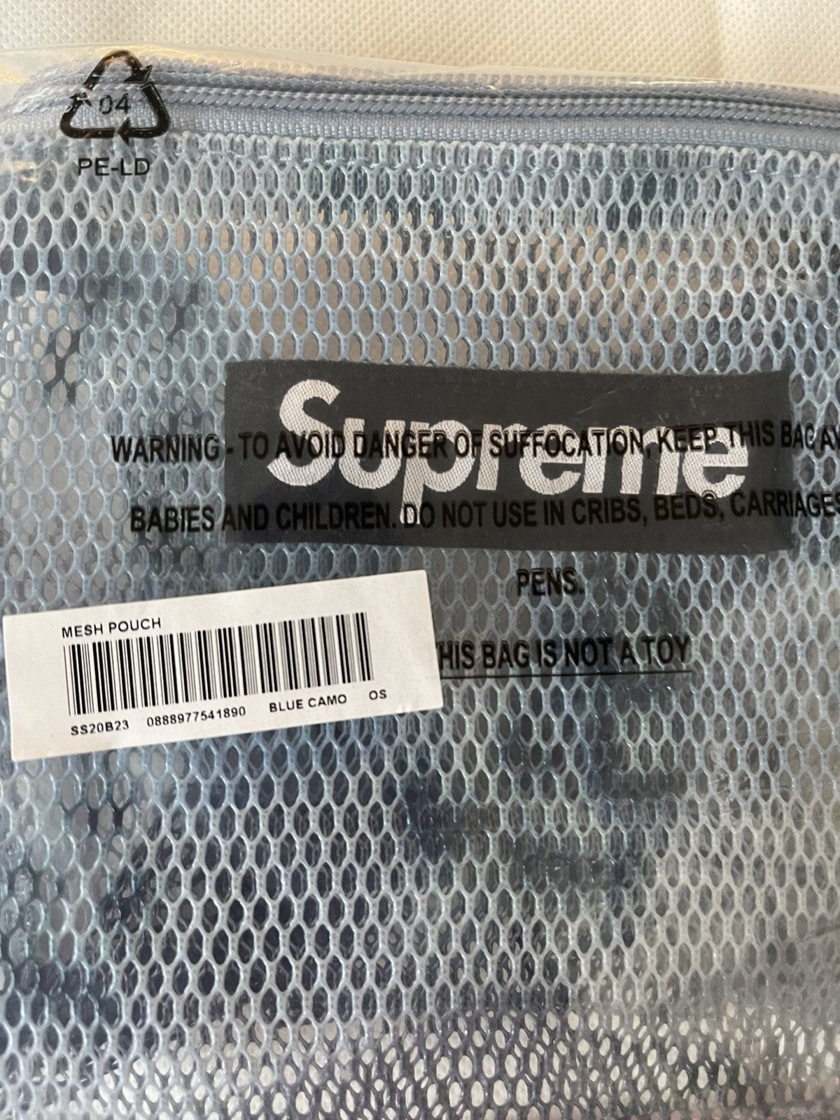 Supreme SUPREME MESH POUCH NWT Size ONE SIZE - 10 Thumbnail