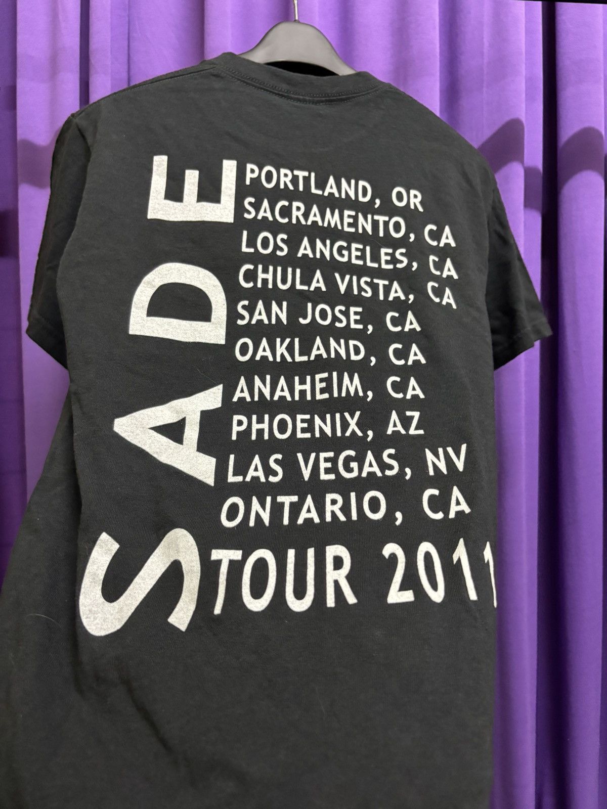 Band Tees super rare sade 2011 soldier of love tour shirt Size US S / EU 44-46 / 1 - 5 Thumbnail