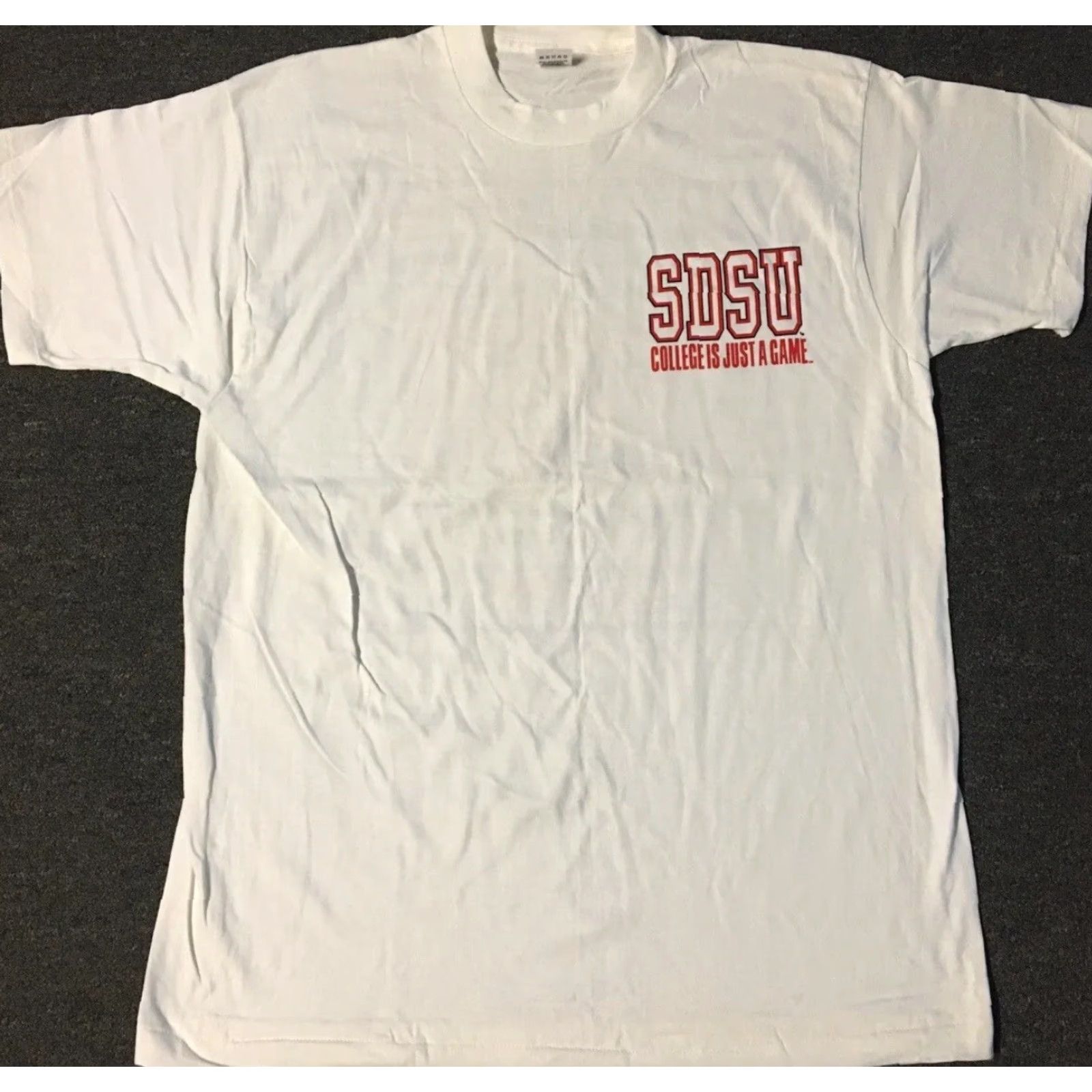 Vintage VINTAGE San Diego State University Shirt XL White Monopoly Bored Of Education 90s 80s Parody College University SDSU Mens Graphic Tee Size US XL / EU 56 / 4 - 2 Thumbnail