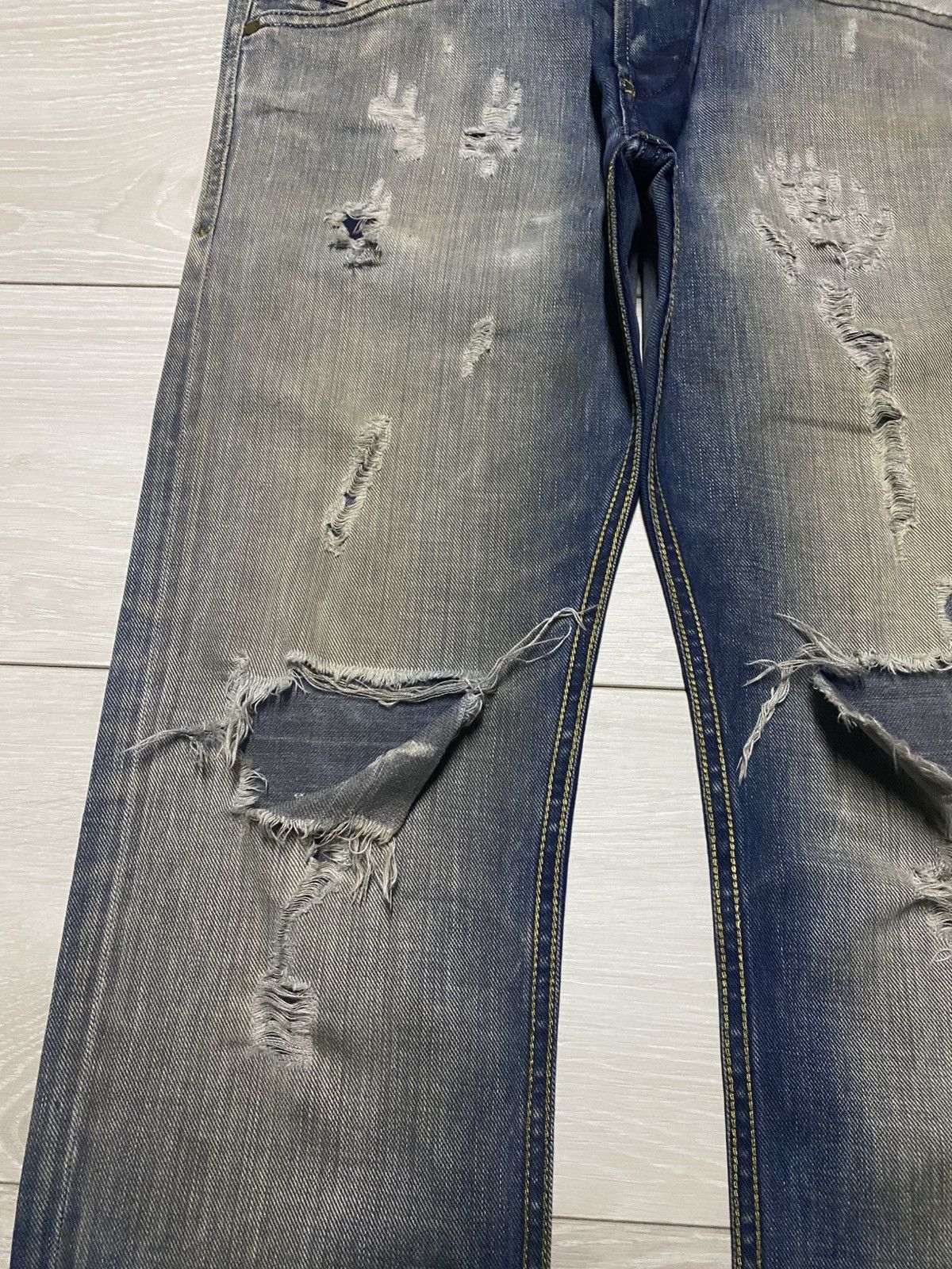 Diesel Black Gold Vintage Diesel Blue Eyecons Y2K Mud Wash Ripped Skinny Jeans Size US 32 / EU 48 - 7 Thumbnail