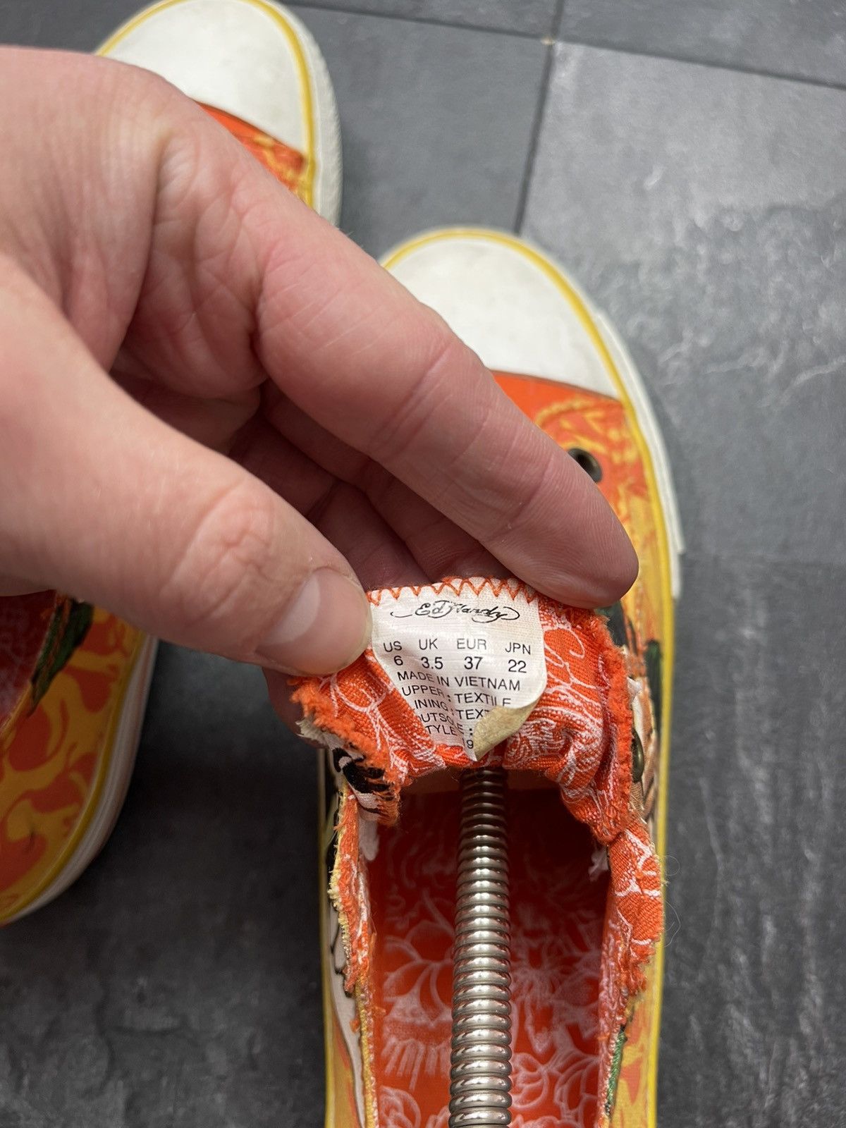 Ed Hardy × Streetwear × Vintage Vintage ed hardy rare low top sneakers Size US 5 / EU 37 - 14 Thumbnail
