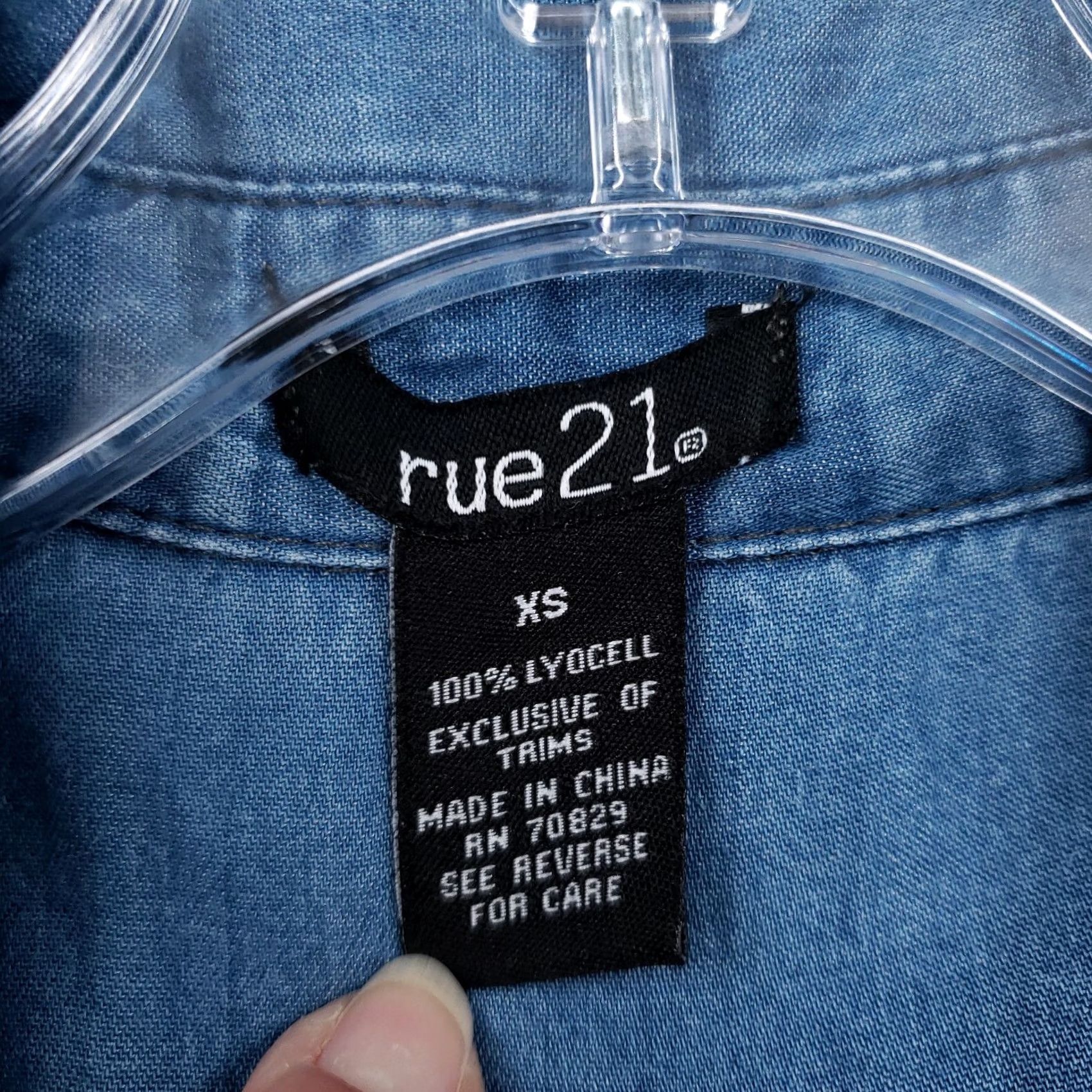 Vintage Rue21 Shirt Dress Womens XS Blue Sleeveless Button-Up Belted Stonewash Lyocell II Ladies Short Dress Size XS / US 0-2 / IT 36-38 - 3 Thumbnail
